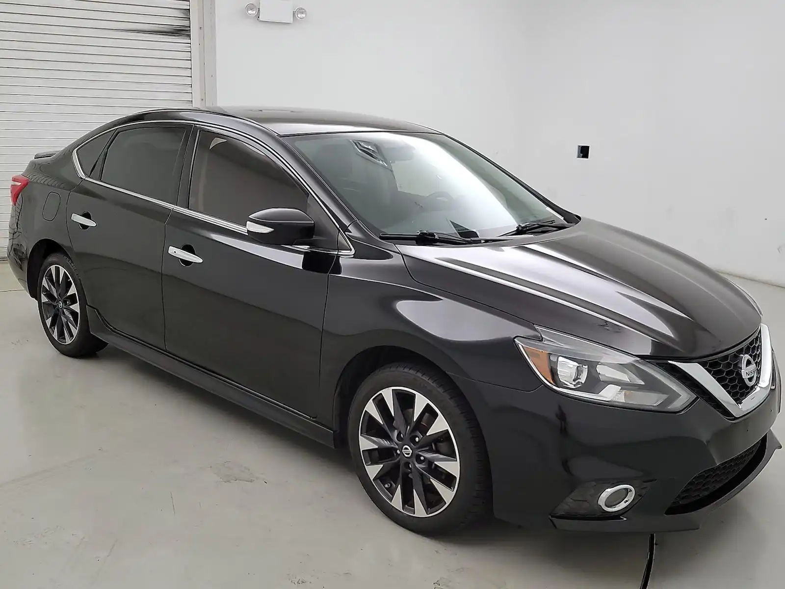 2016 Nissan Sentra SR CVT's photo