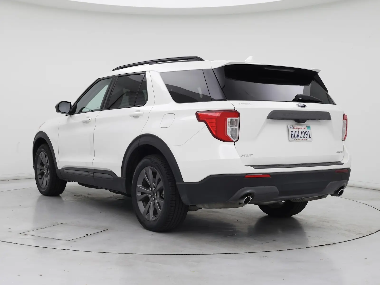 2021 Ford Explorer XLT 4WD photo 3