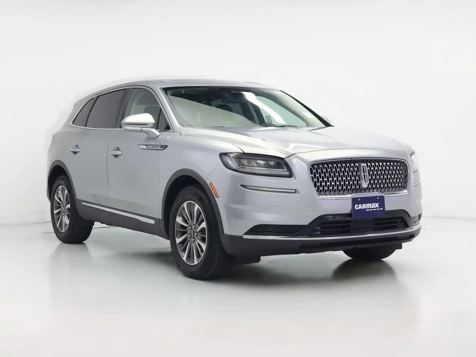 2023 Lincoln Nautilus Reserve FWD's photo