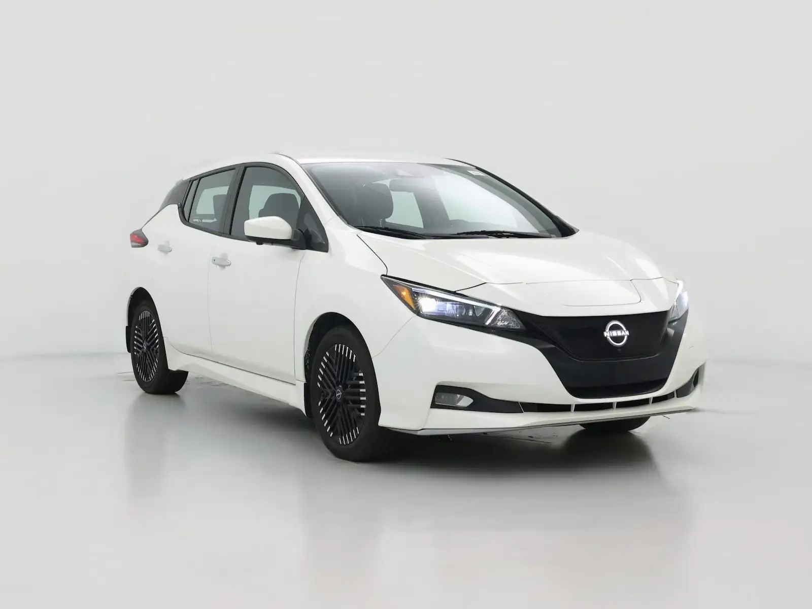 2023 Nissan Leaf SV Plus photo 1