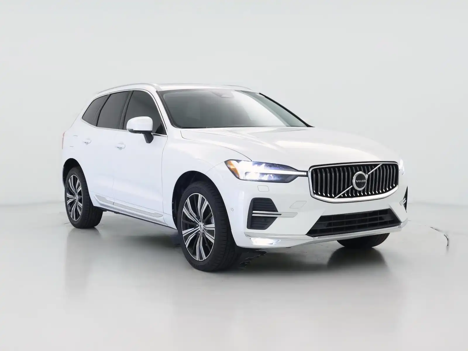 2022 Volvo XC60 B5 Inscription FWD's photo