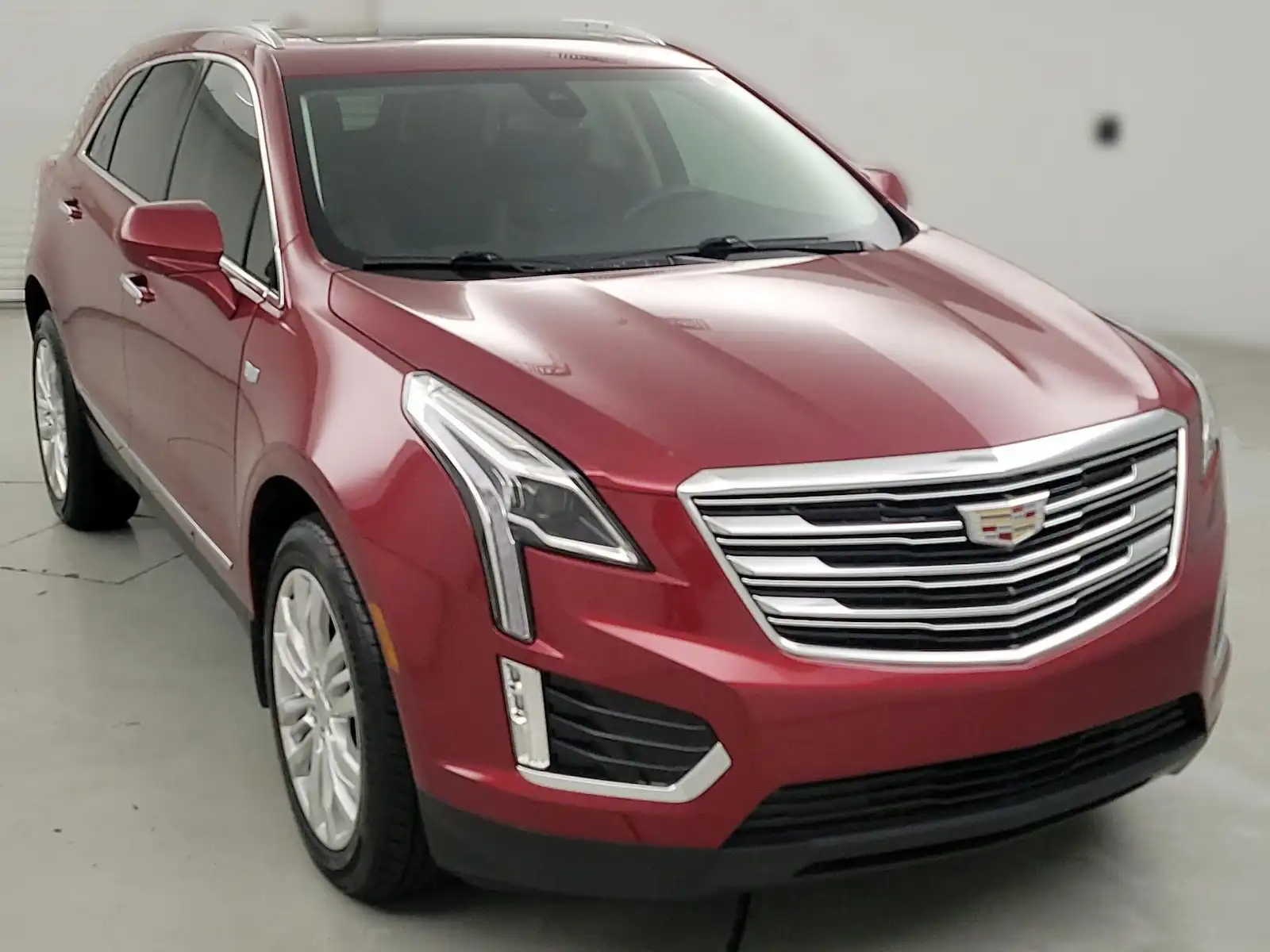 2019 Cadillac XT5 Premium Luxury FWD's photo