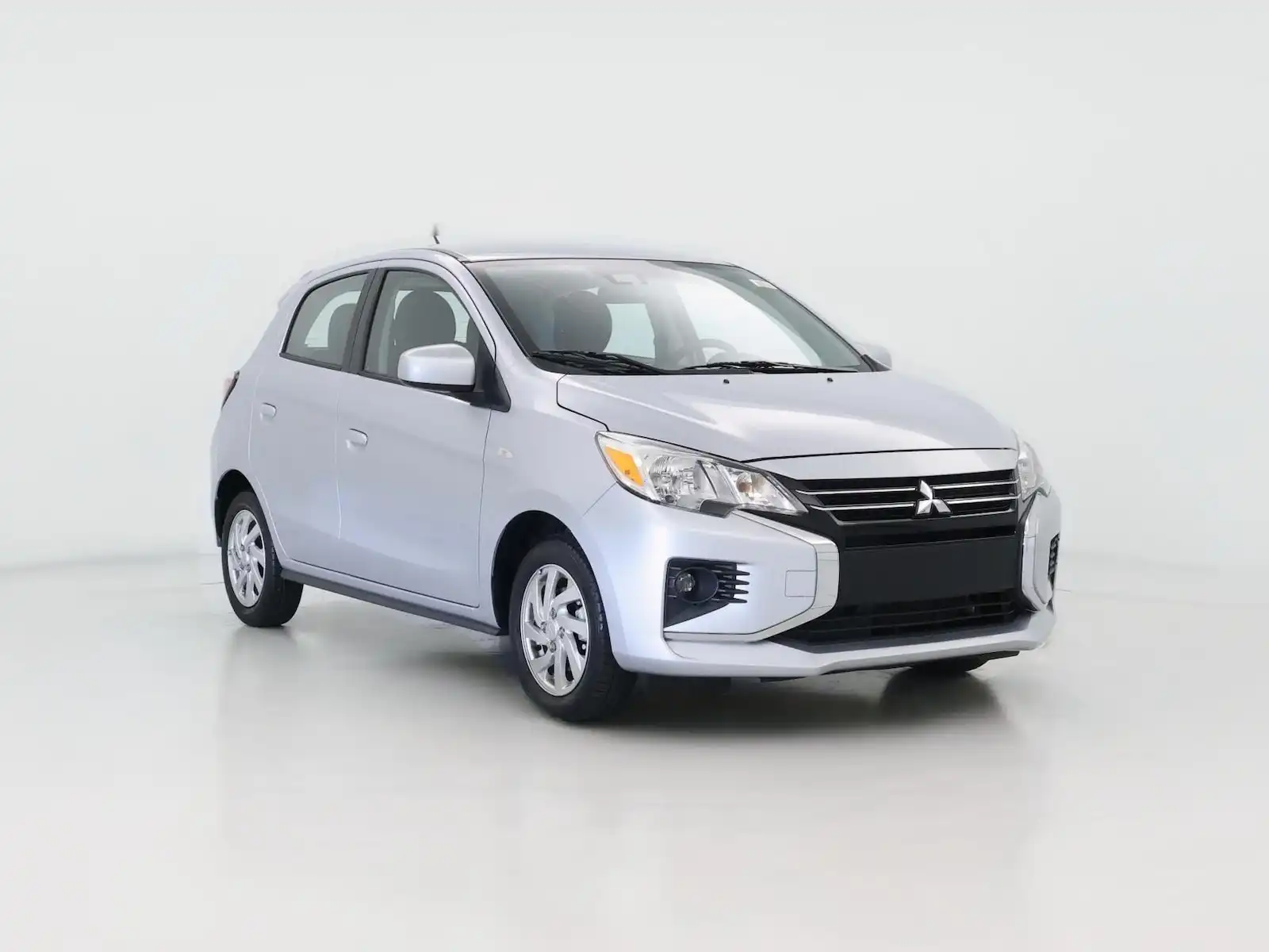 2024 Mitsubishi Mirage LE's photo