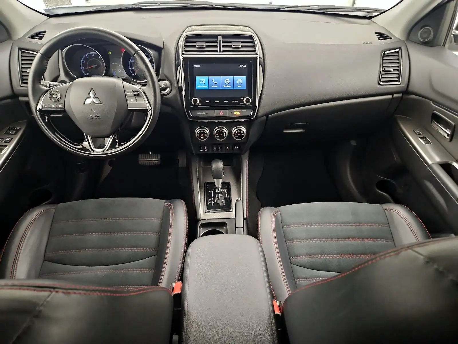 2024 Mitsubishi Outlander Sport 2.0 SE AWC CVT's photo
