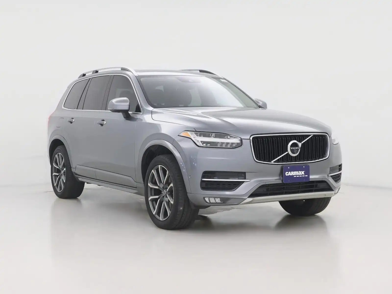 2018 Volvo XC90 T5 AWD Momentum's photo