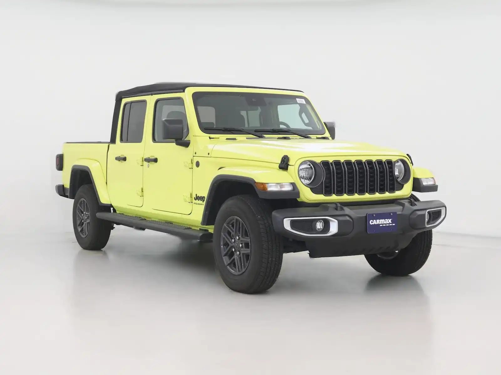 2024 Jeep Gladiator Sport S's photo