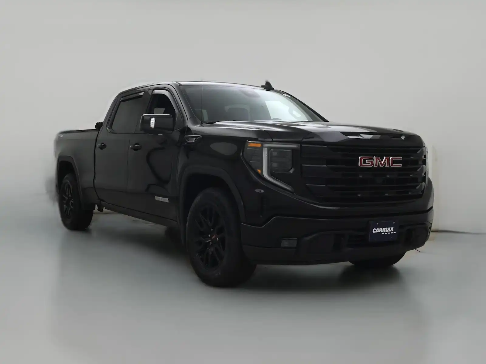 2023 GMC Sierra Elevation 4WD Crew Cab Short Box's photo