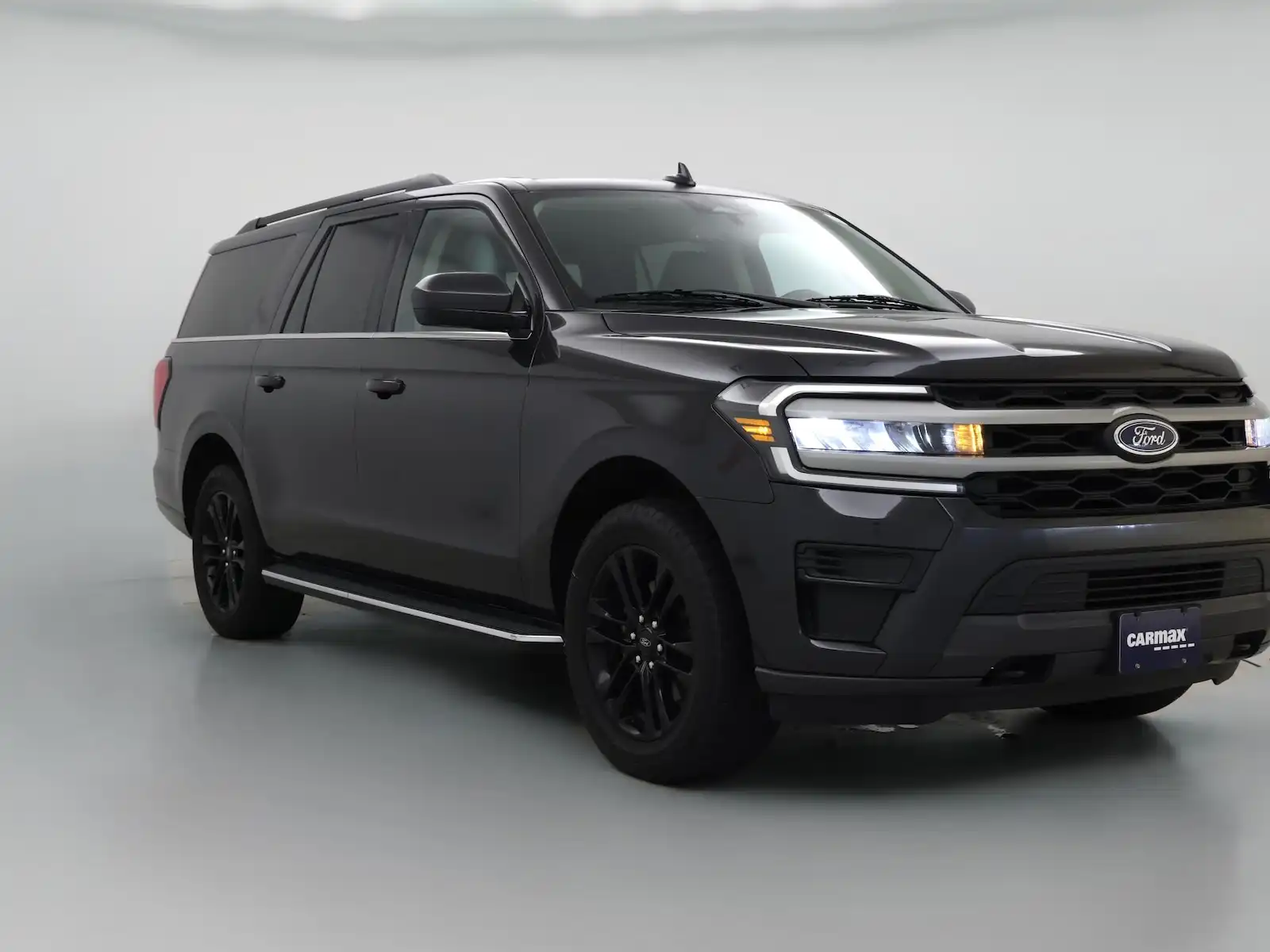 2023 Ford Expedition XLT 4WD MAX's photo