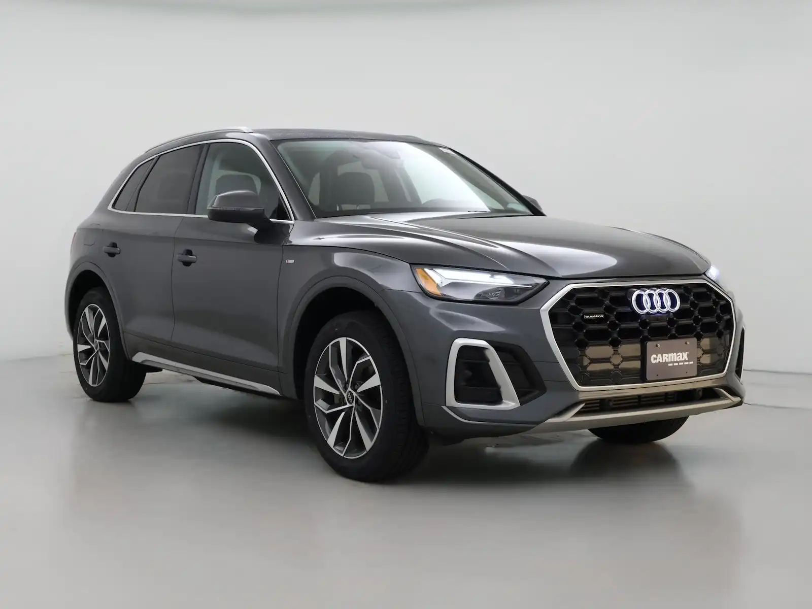 2023 Audi Q5 45 Premium Plus's photo