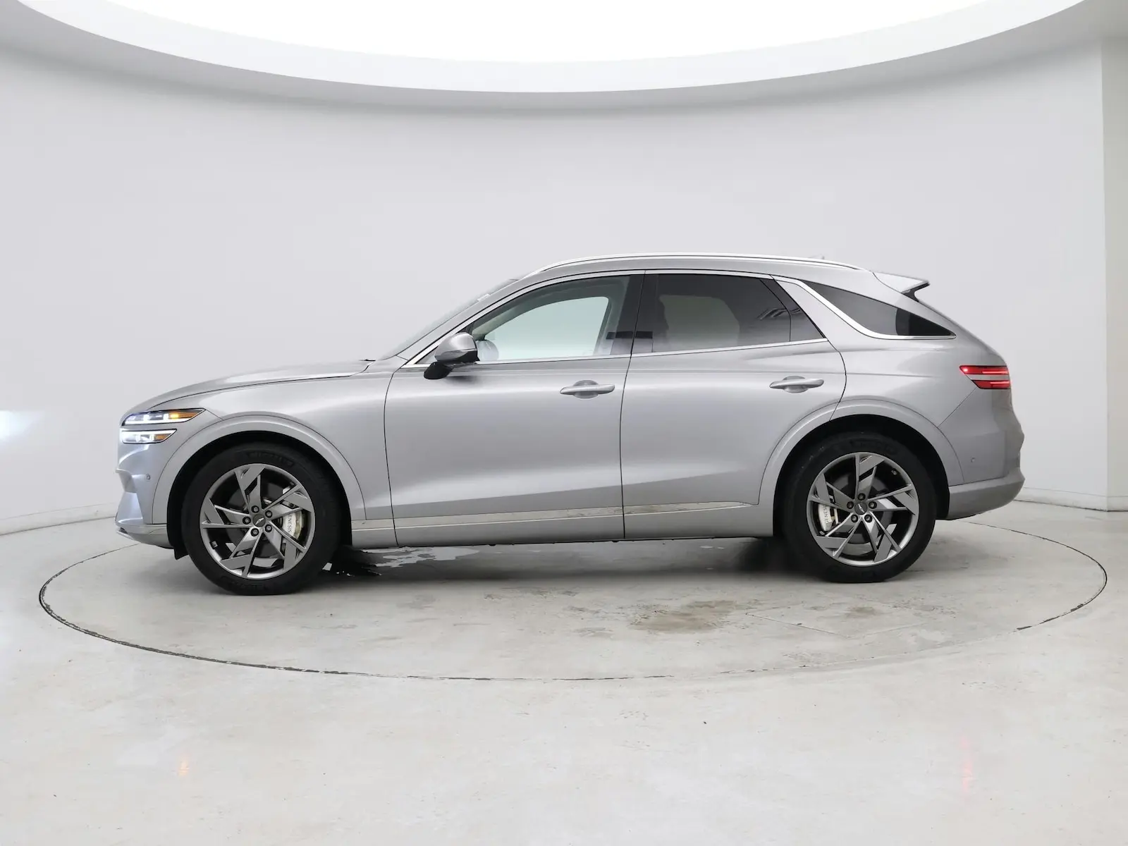 2023 Genesis GV70 Electrified Advanced AWD photo 4
