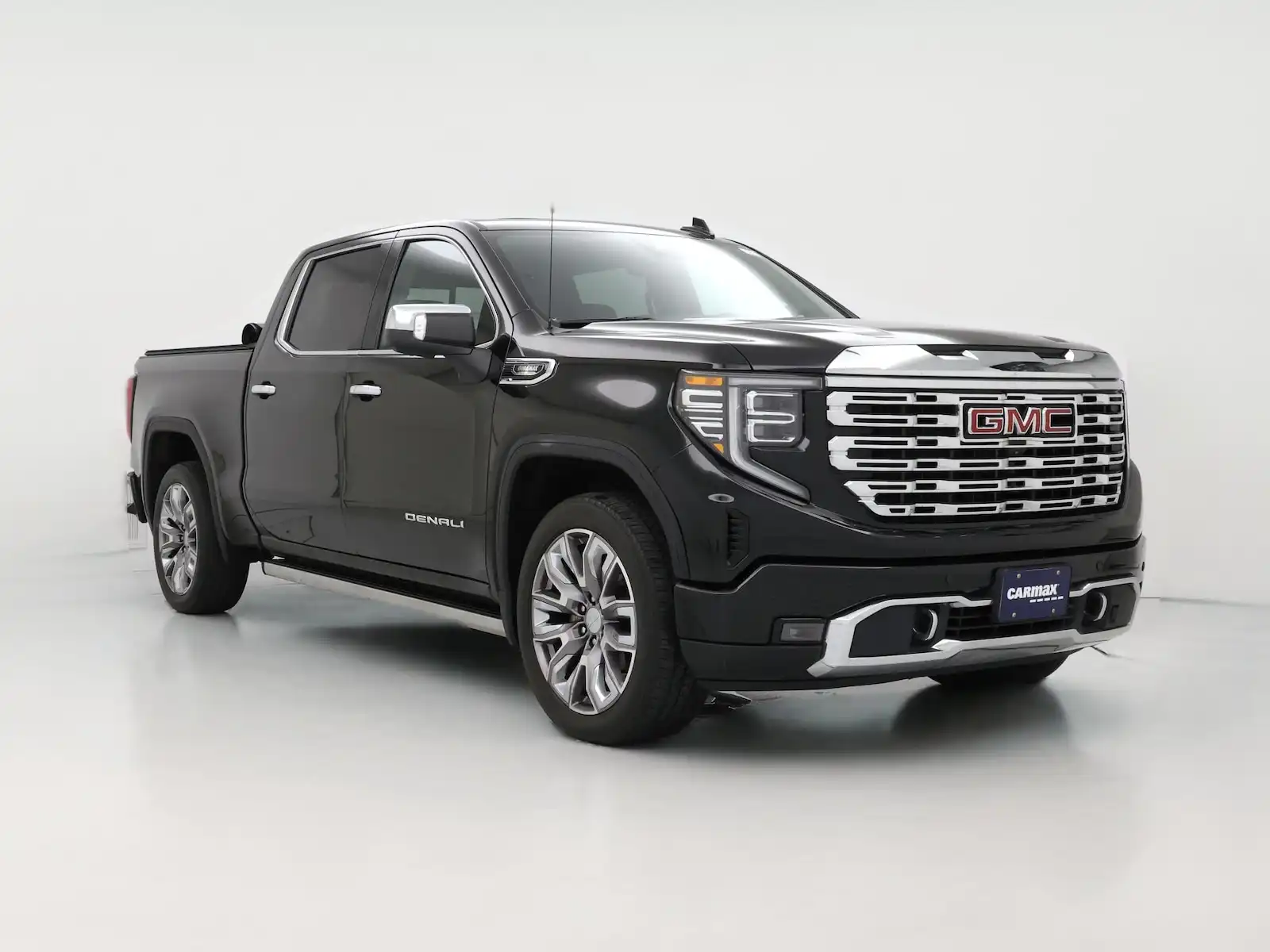 2023 GMC Sierra Denali 4WD Crew Cab Short Box's photo