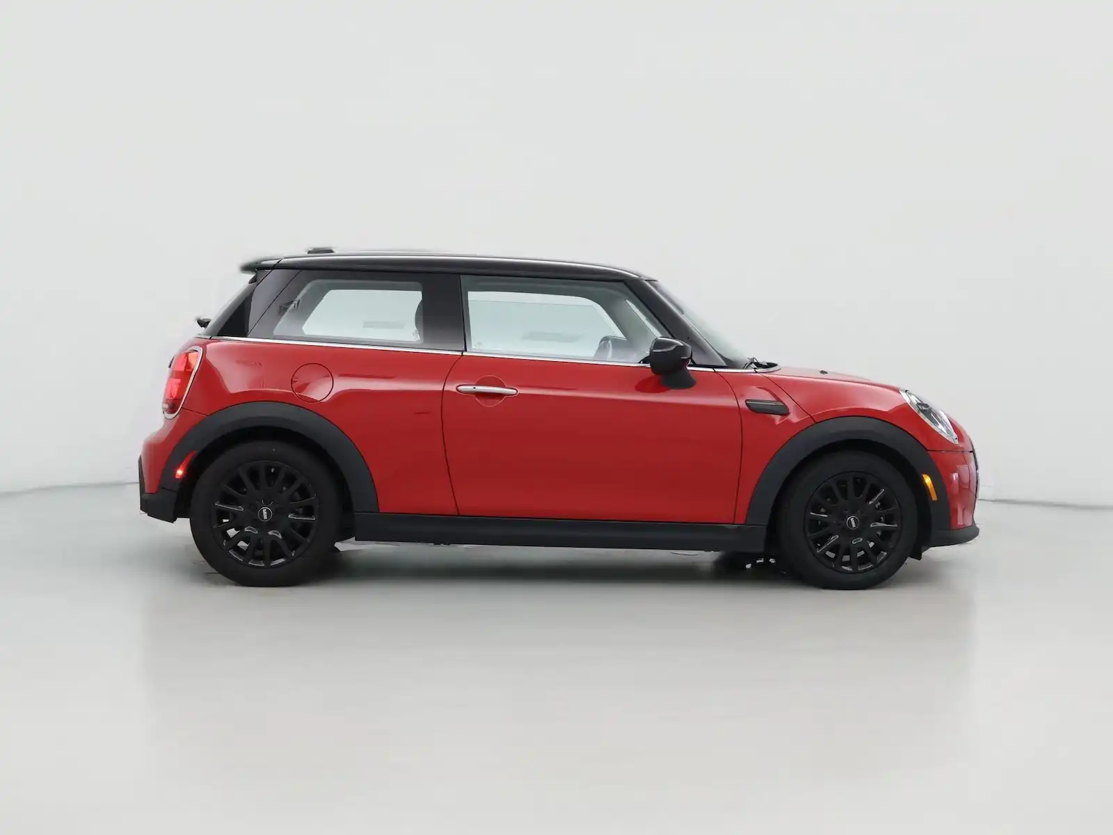 2023 MINI Hardtop Cooper's photo
