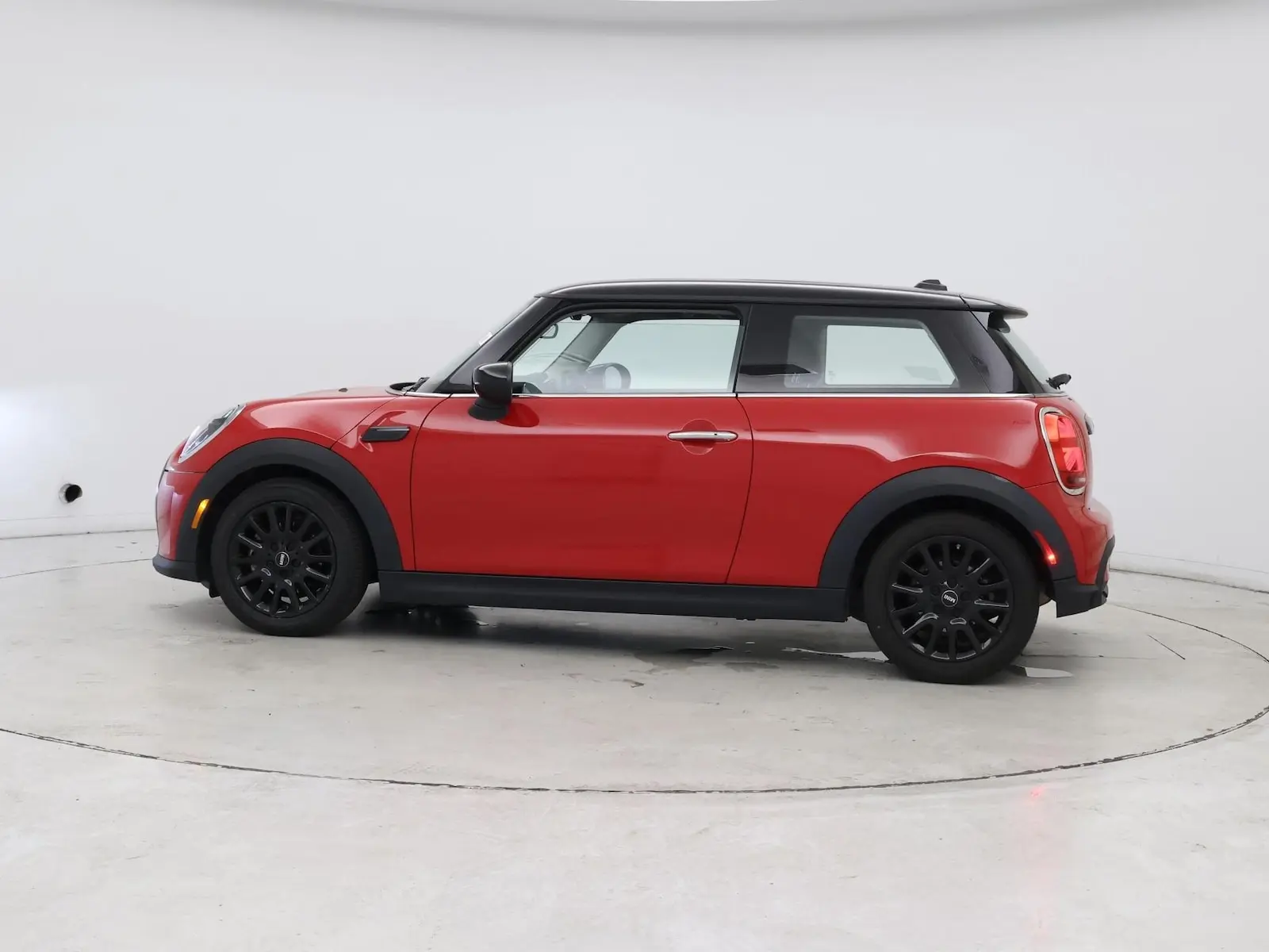 2023 MINI Hardtop Cooper photo 4