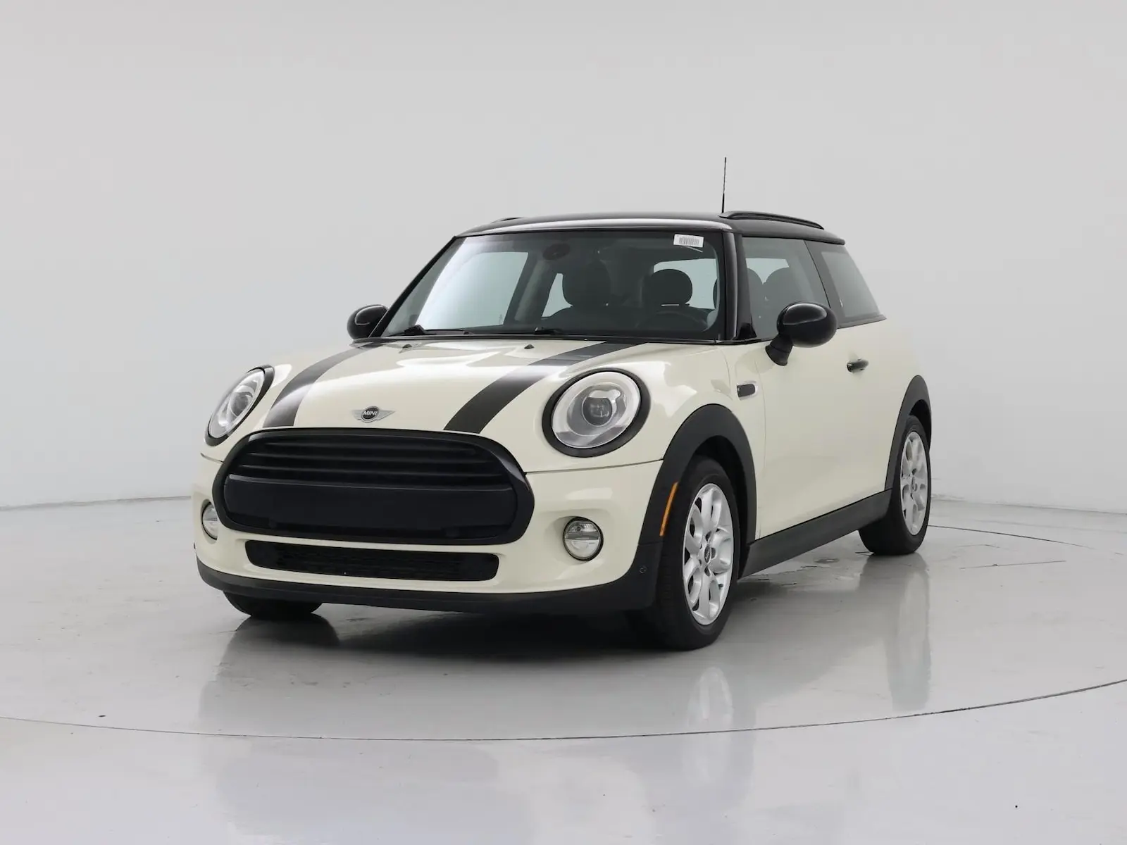 2018 MINI Cooper Base photo 5