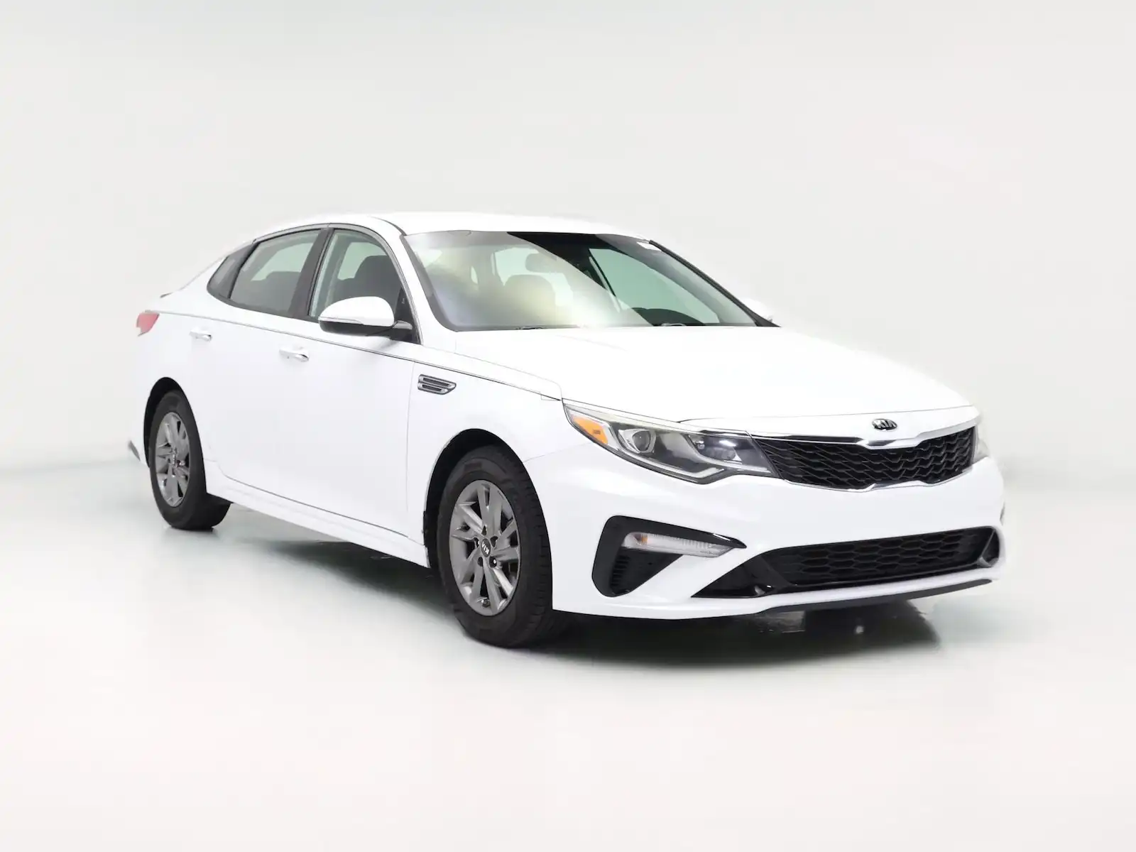 2019 Kia Optima LX Auto's photo
