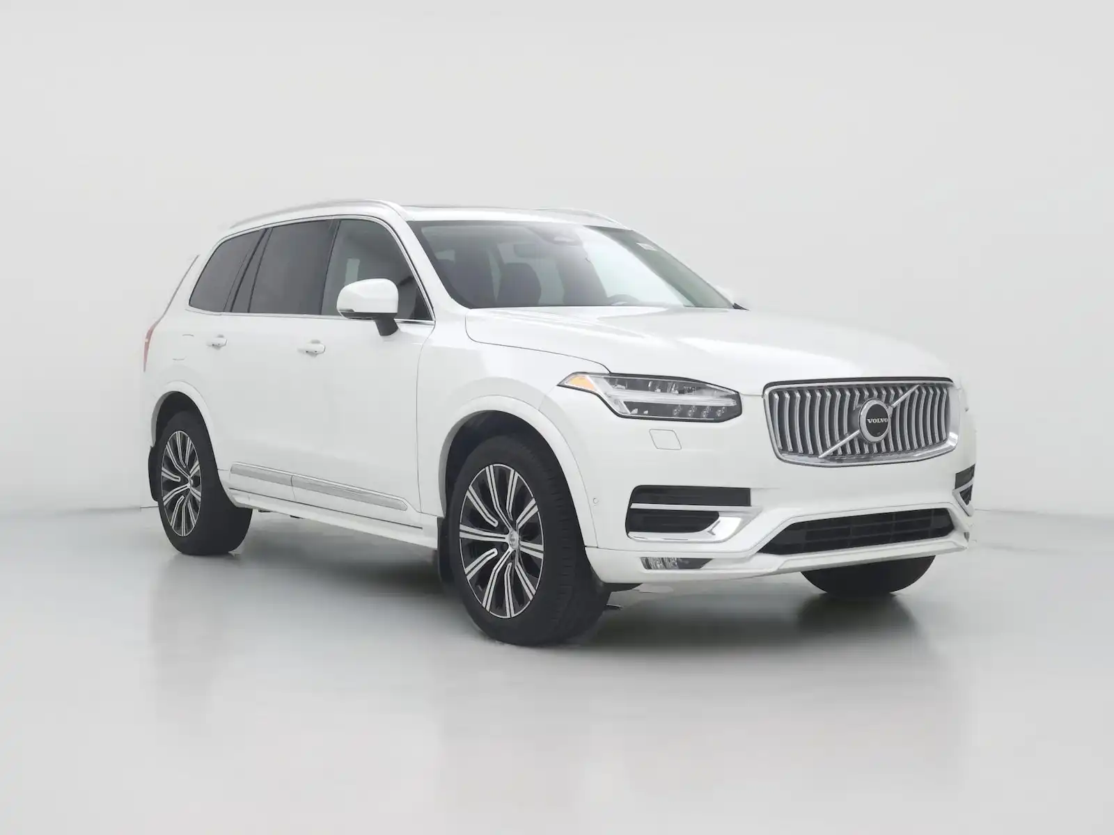 2024 Volvo XC90 B6 Plus 7-Seater Bright Theme AWD's photo