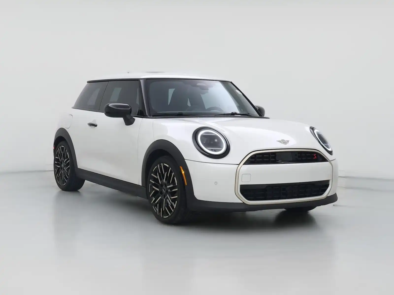2025 MINI Hardtop Cooper S Signature's photo