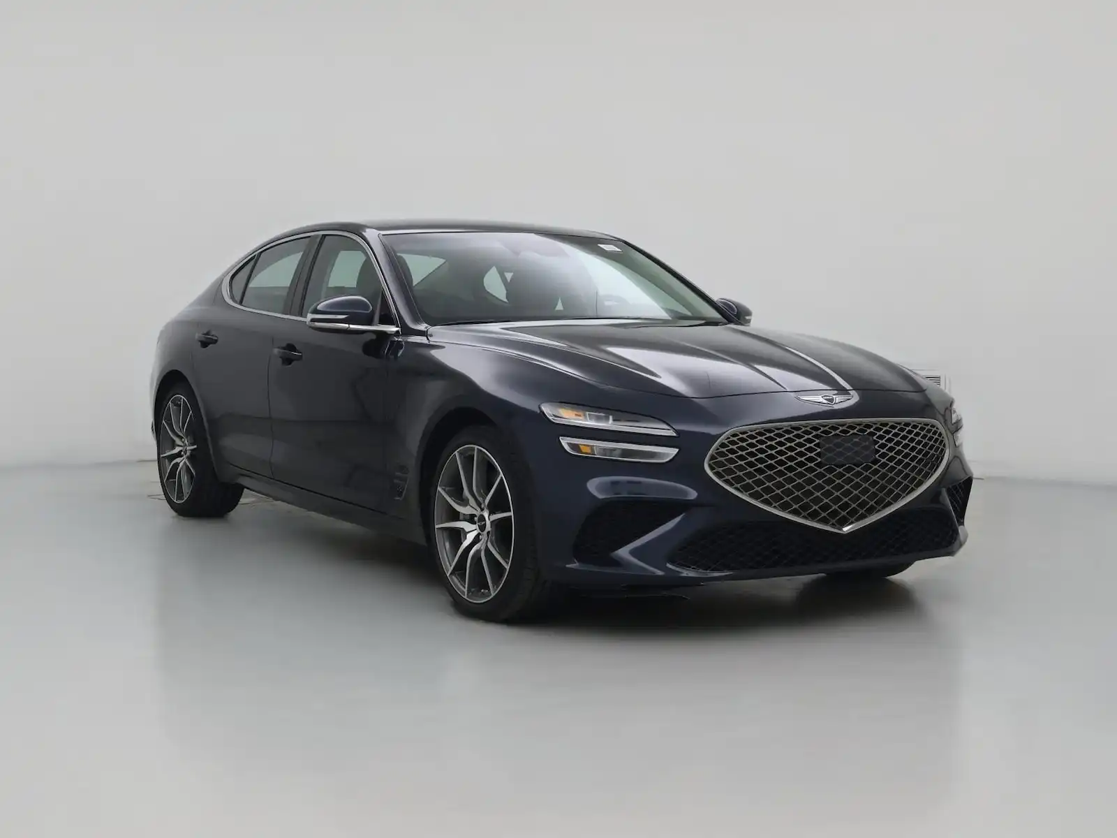 2025 Genesis G70 2.5T Standard's photo