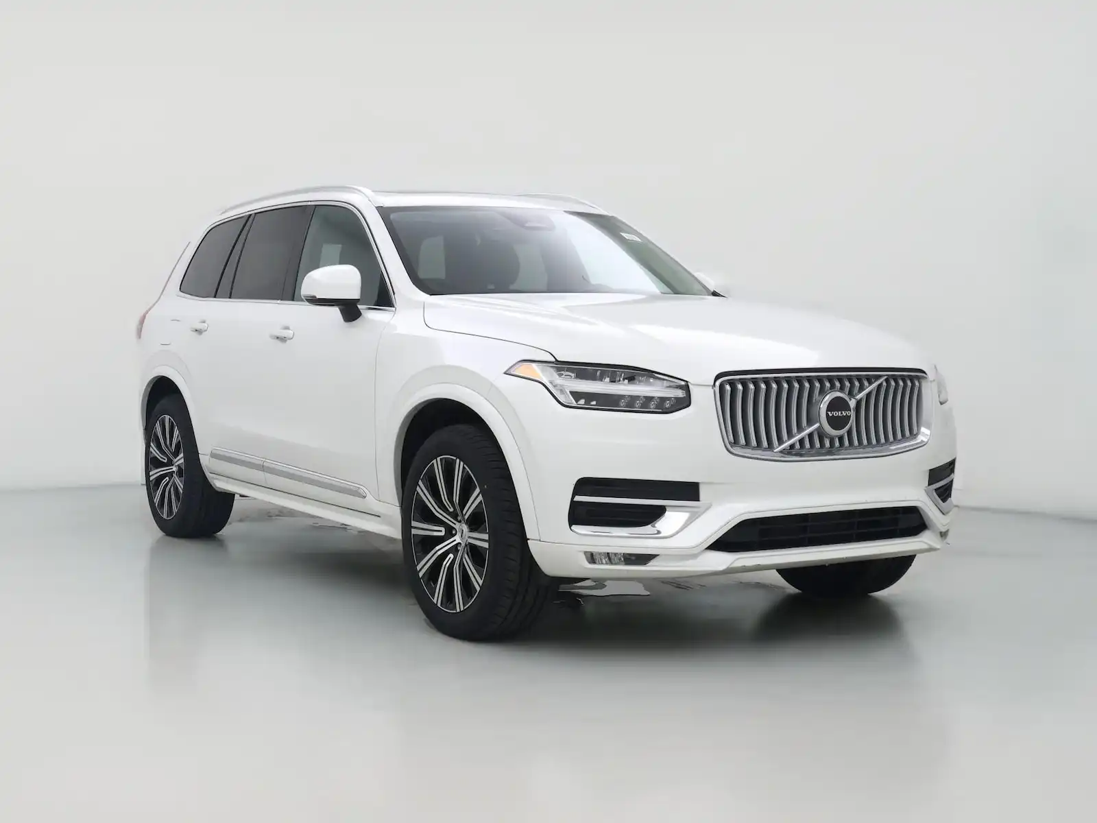 2025 Volvo XC90 B5 Core Bright AWD's photo