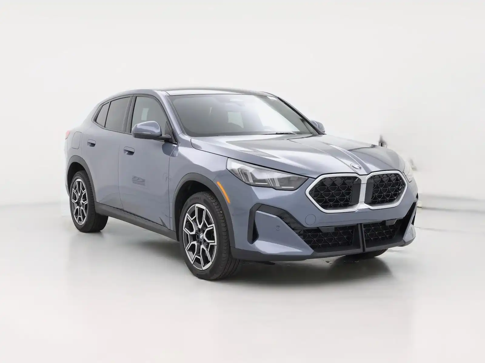 2025 BMW X2 xDrive28i's photo