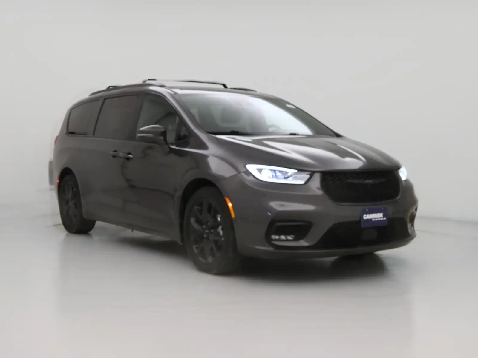 2022 Chrysler Pacifica Limited's photo