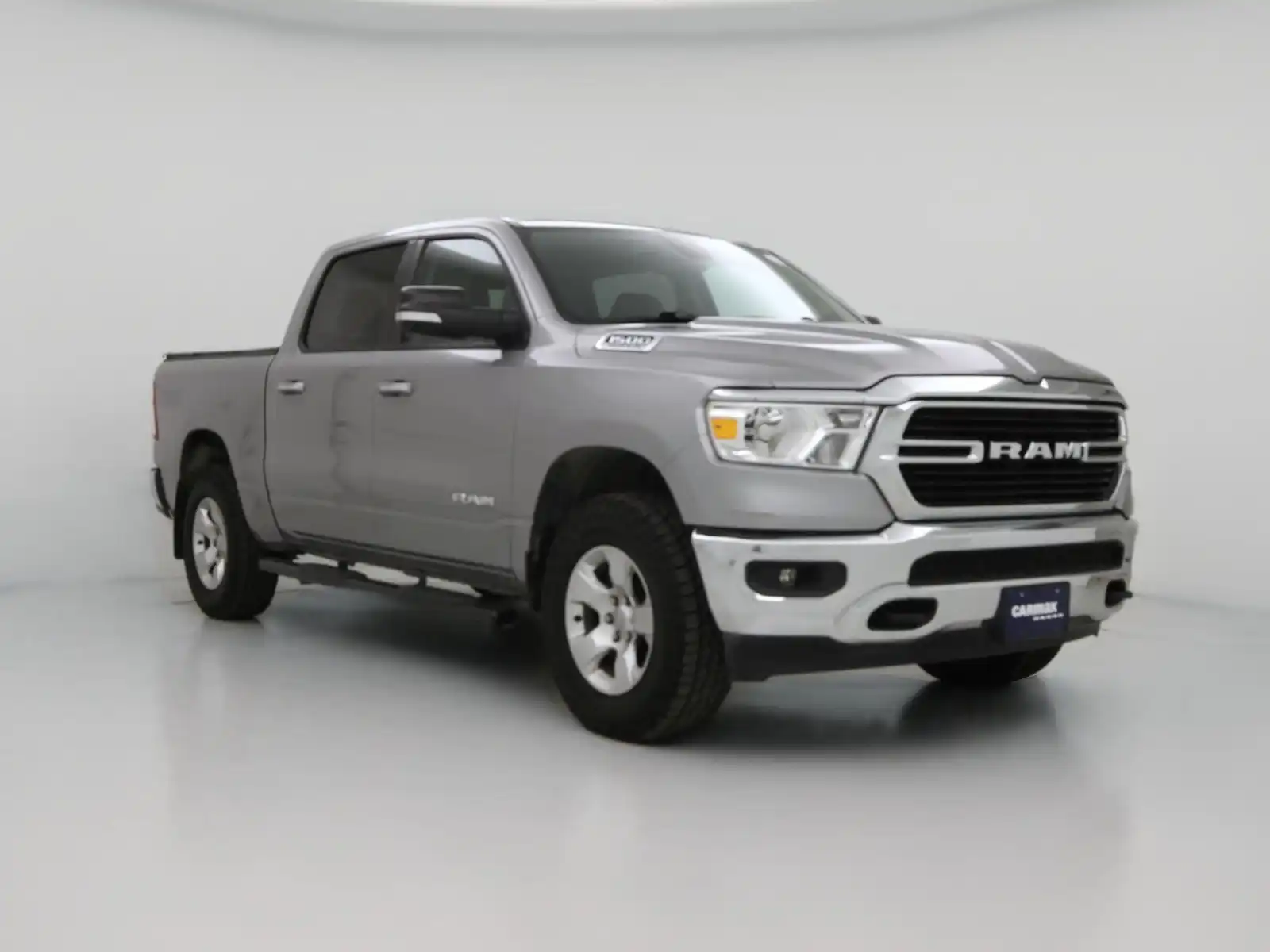 2020 RAM 1500 Big Horn/Lone Star 4WD Crew Cab 5'7's photo