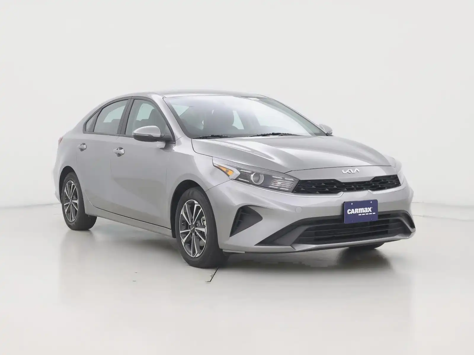 2024 Kia Forte LXS Auto's photo