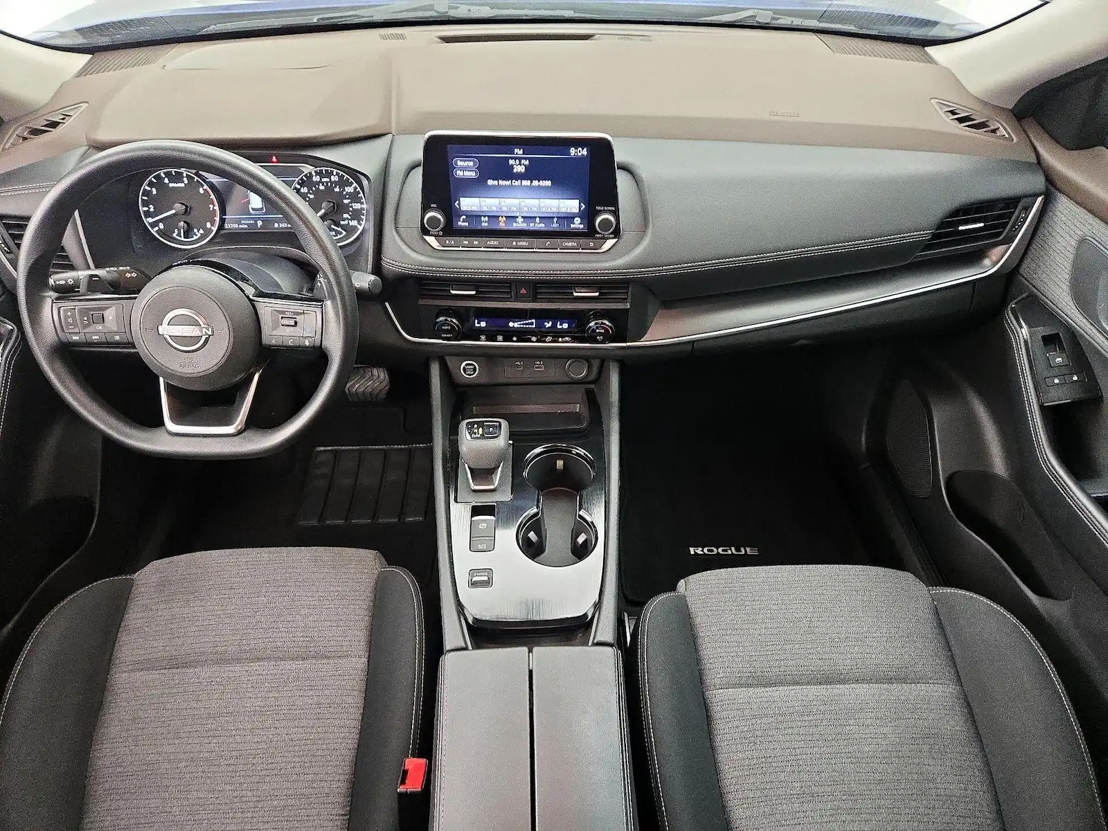 2023 Nissan Rogue SV FWD's photo