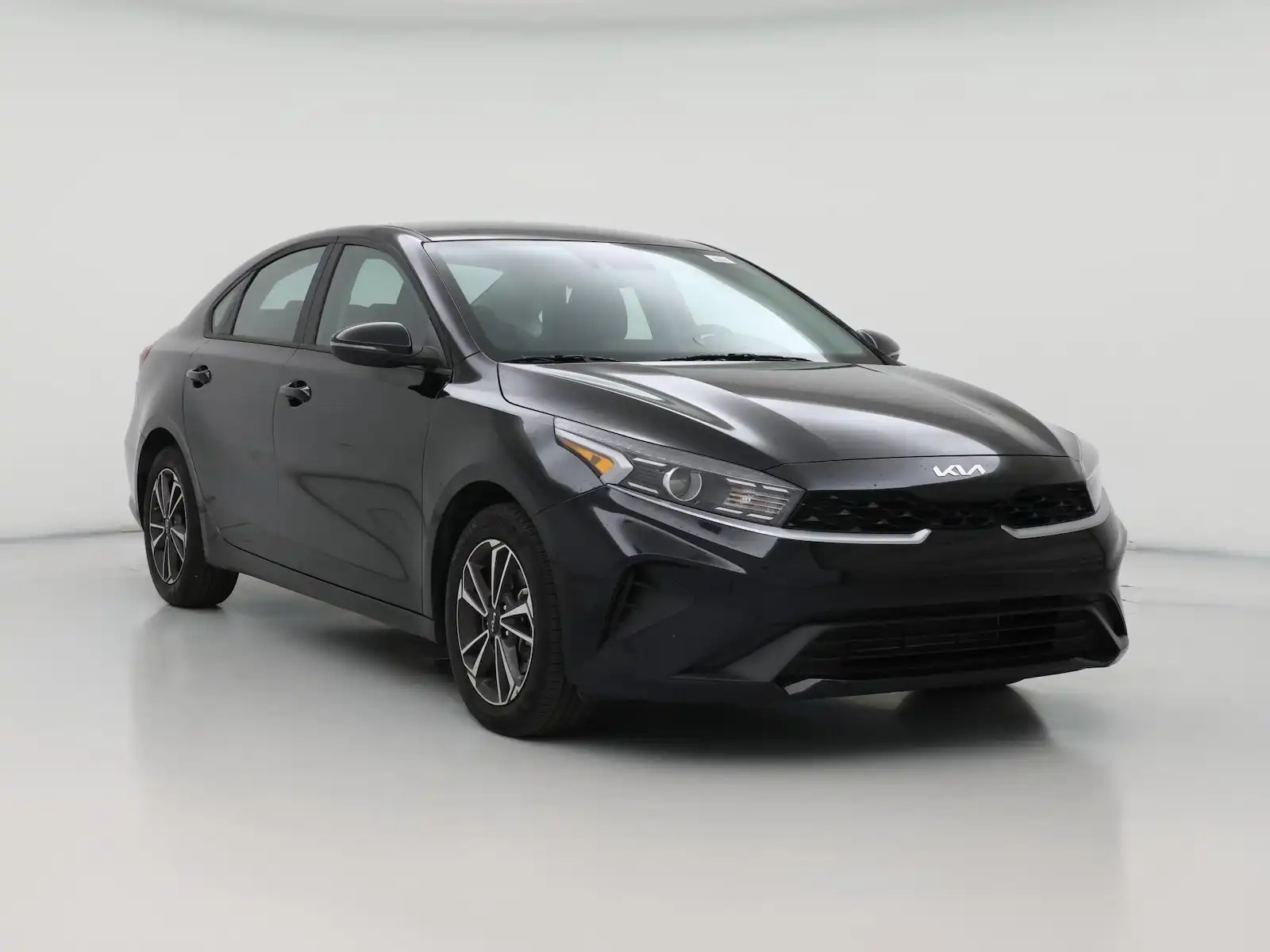 2024 Kia Forte LXS Auto's photo