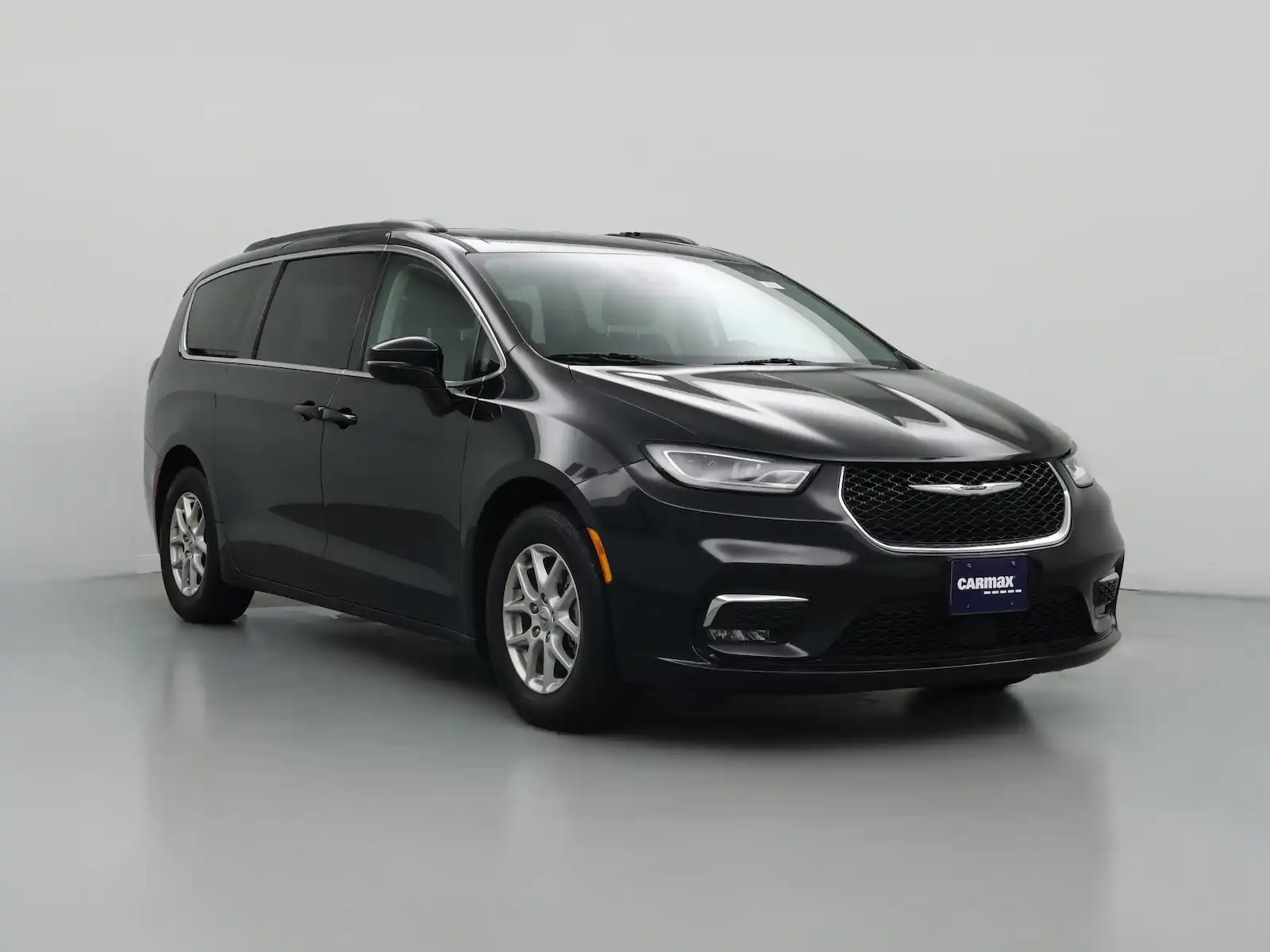 2022 Chrysler Pacifica Touring L's photo