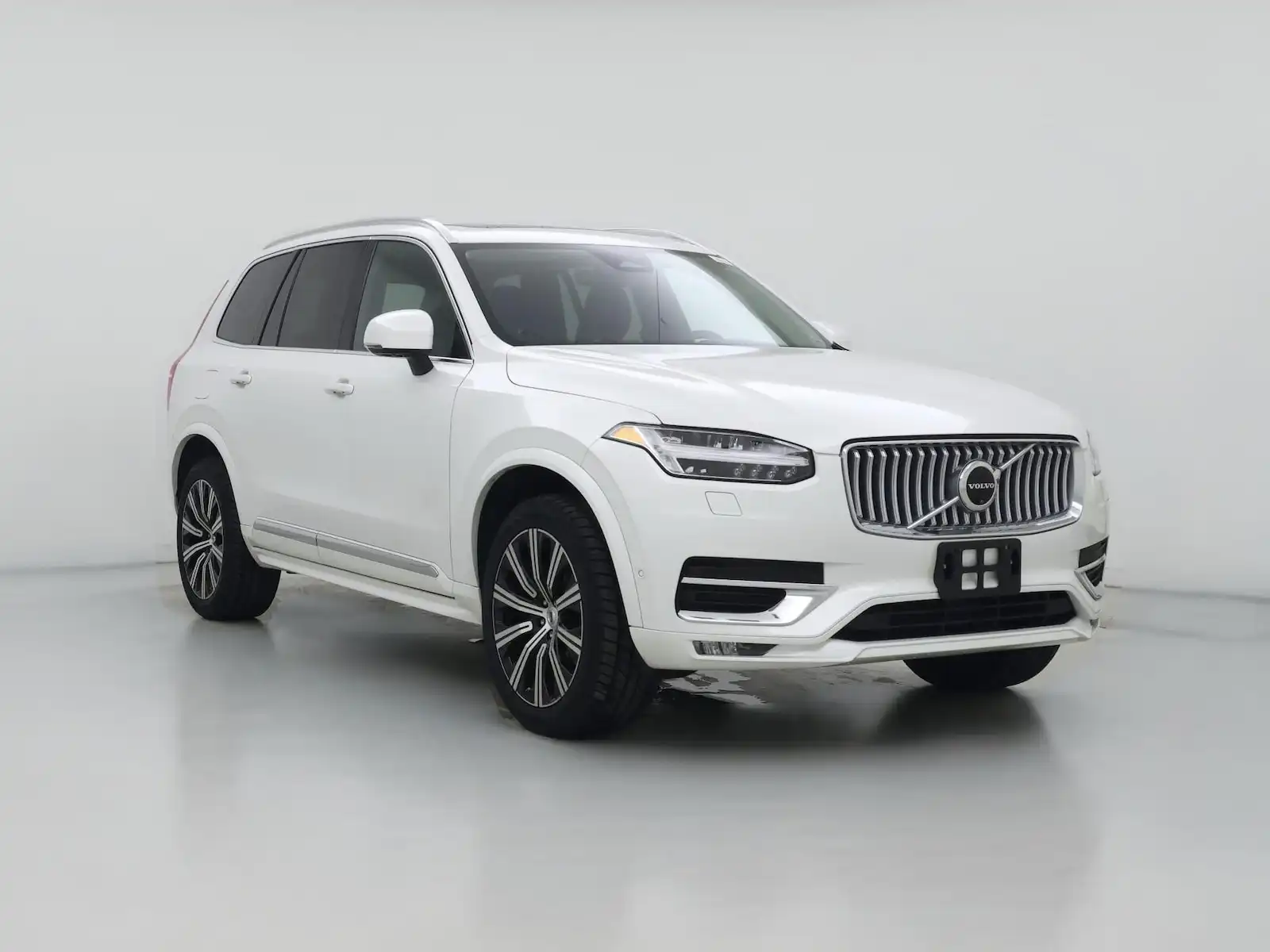 2024 Volvo XC90 B6 Plus 7-Seater Bright Theme AWD's photo