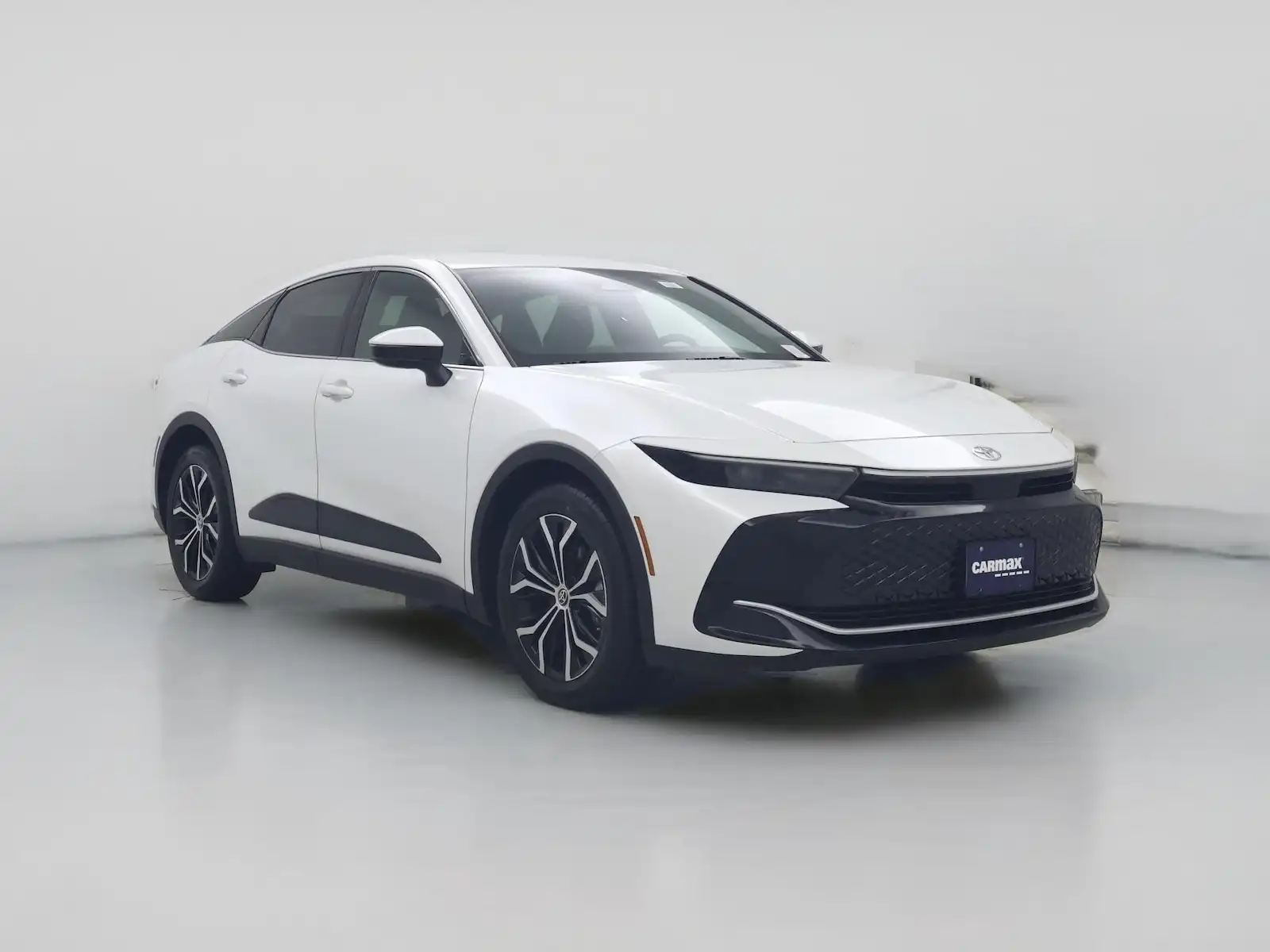 2024 Toyota Crown XLE AWD's photo
