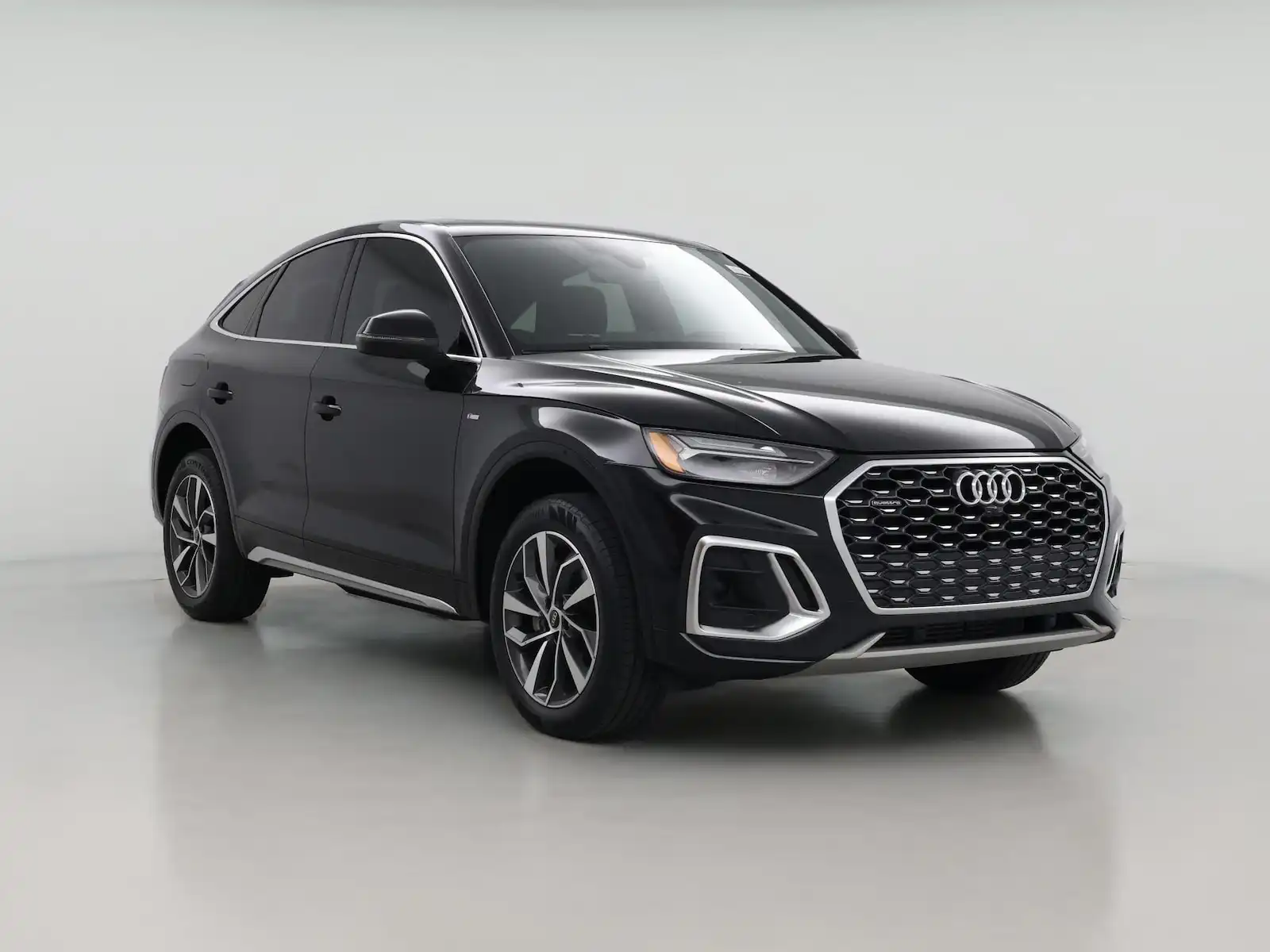 2023 Audi Q5 Sportback 45 Premium Plus's photo