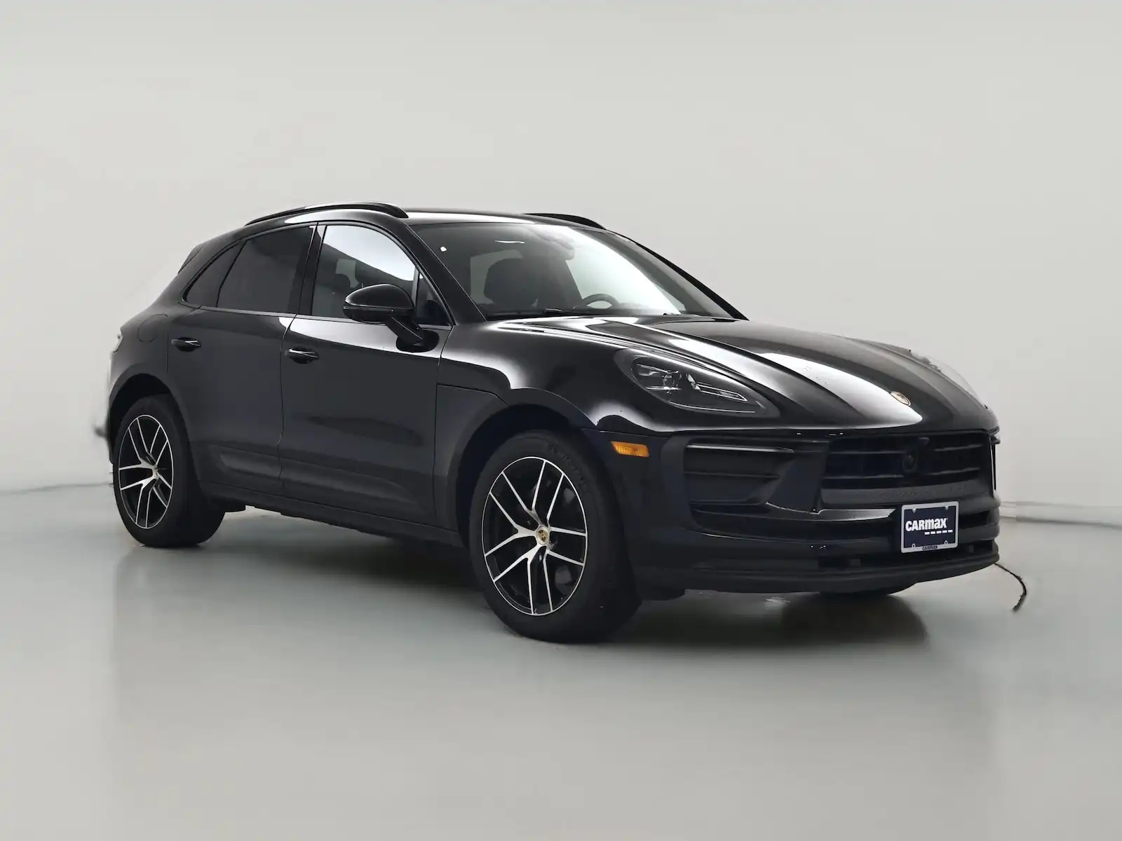 2023 Porsche Macan Base's photo