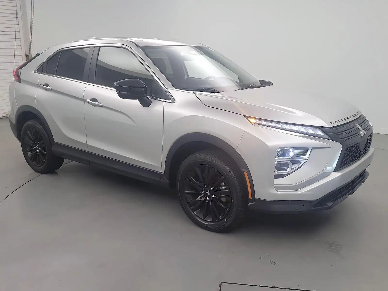 2025 Mitsubishi Eclipse Cross LE S-AWC's photo