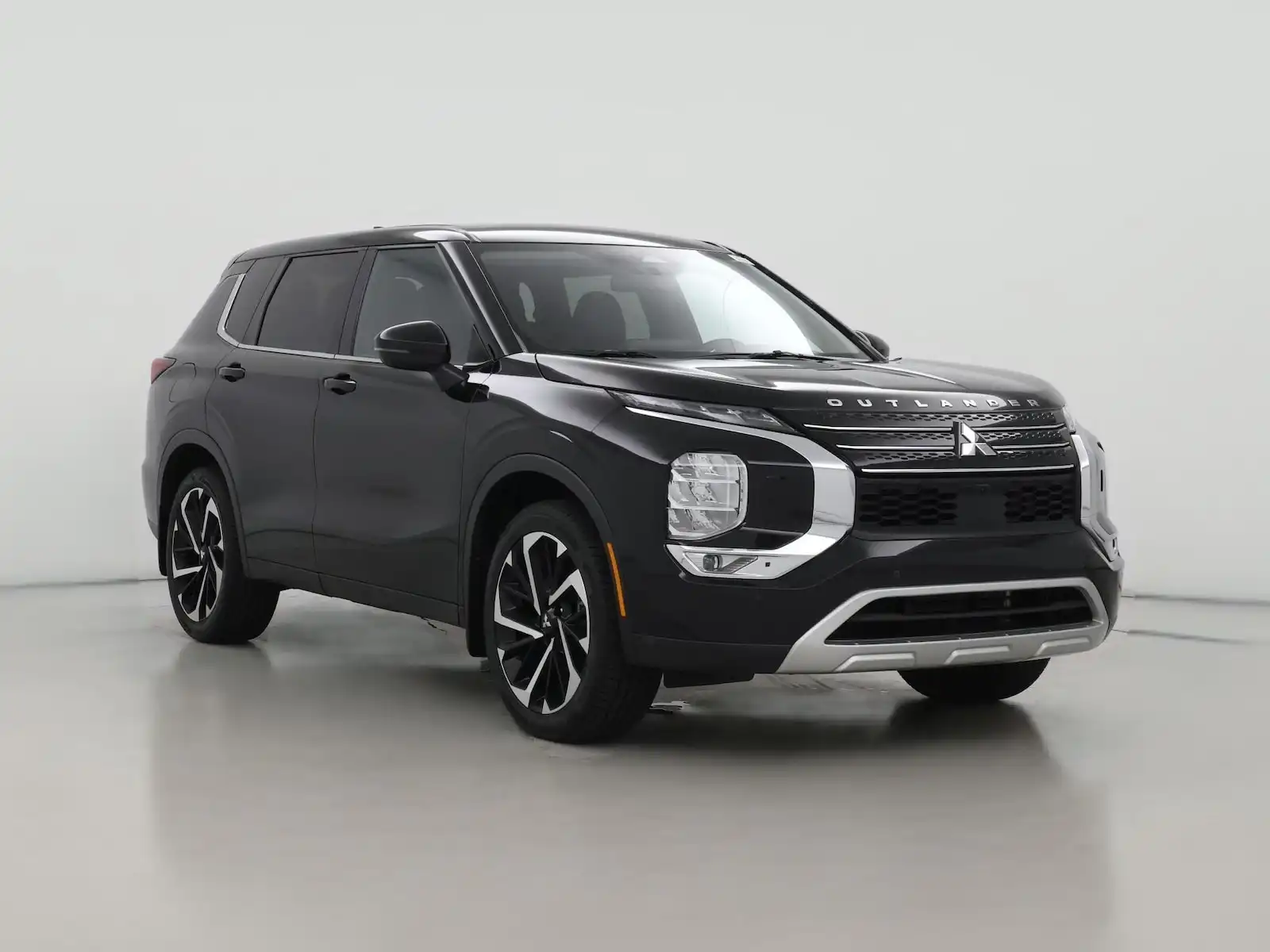 2024 Mitsubishi Outlander SE S-AWC's photo