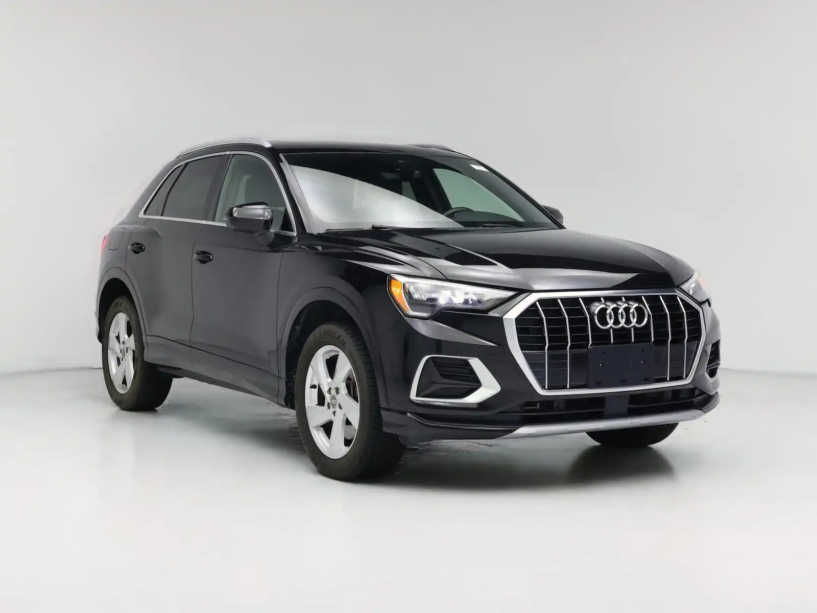 2019 Audi Q3 45 TFSI Premium quattro's photo