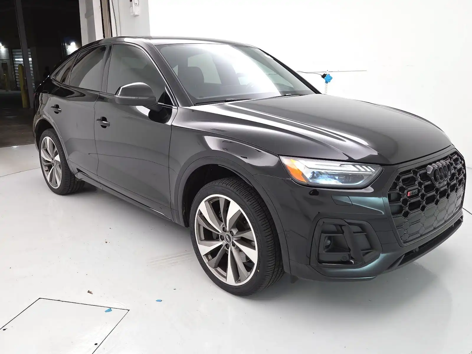 2022 Audi SQ5 Sportback Prestige's photo