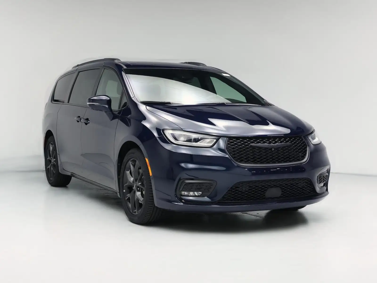 2022 Chrysler Pacifica Limited's photo