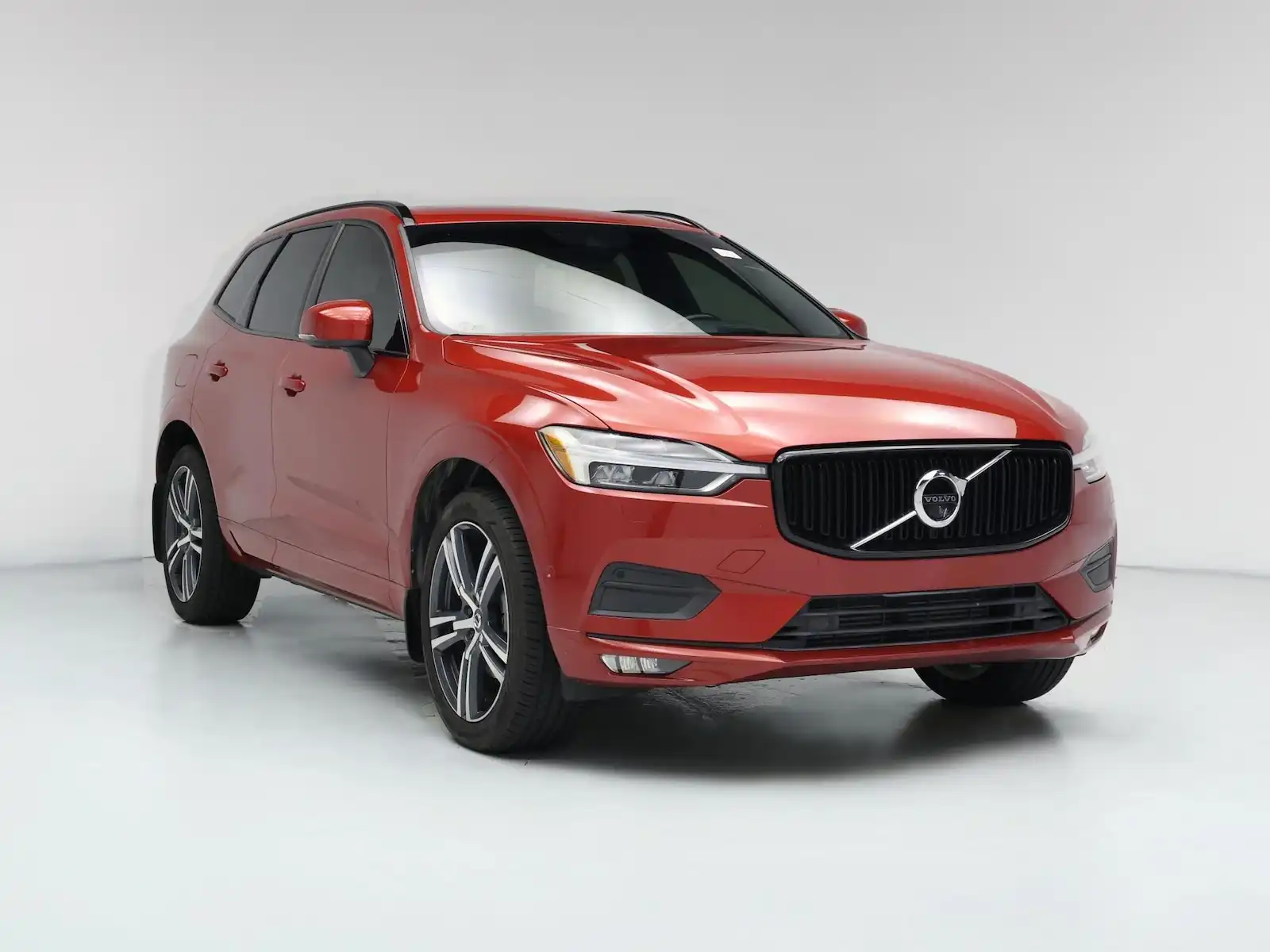 2019 Volvo XC60 T5 Momentum FWD's photo