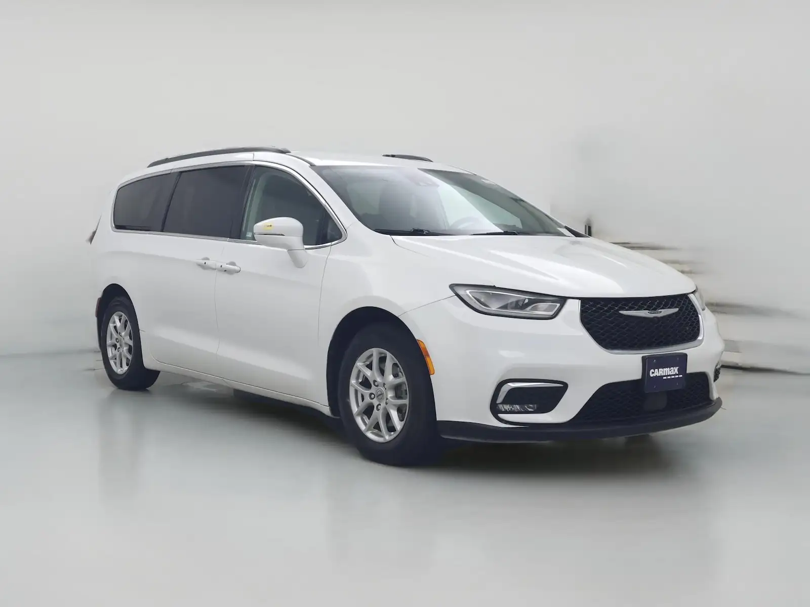 2022 Chrysler Pacifica Touring L's photo