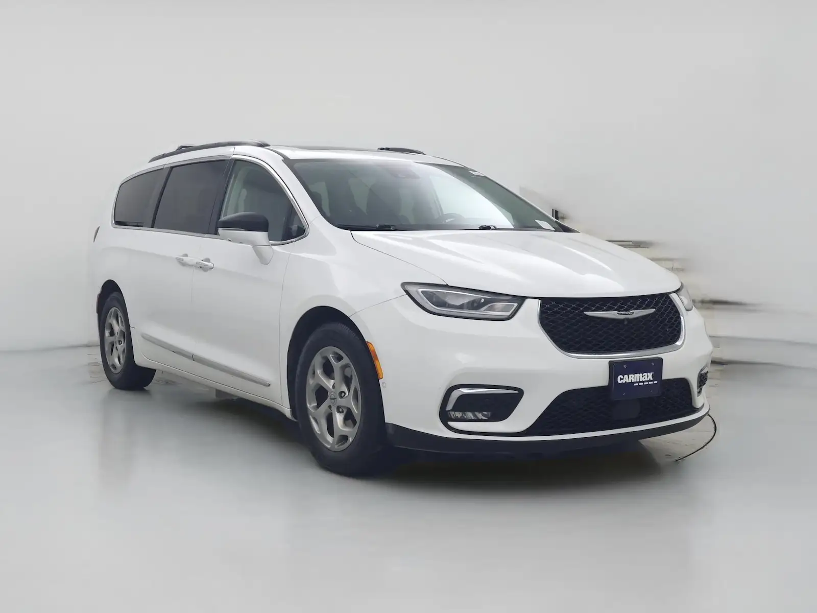 2022 Chrysler Pacifica Limited photo 1