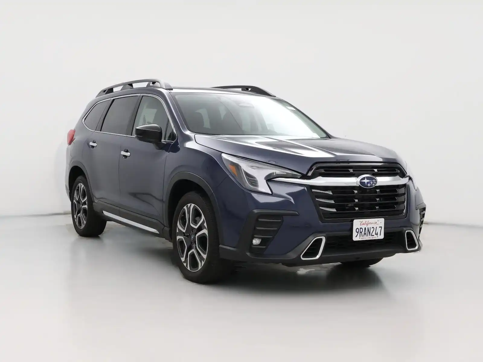 2024 Subaru Ascent Touring's photo
