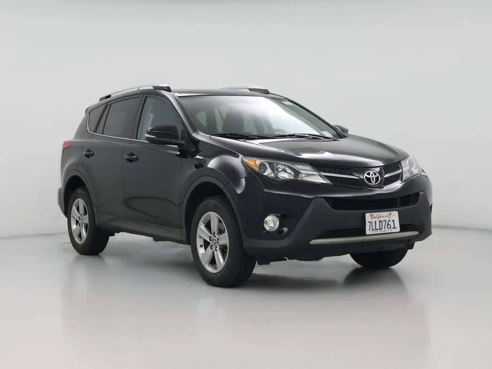 2015 Toyota RAV4 XLE's photo