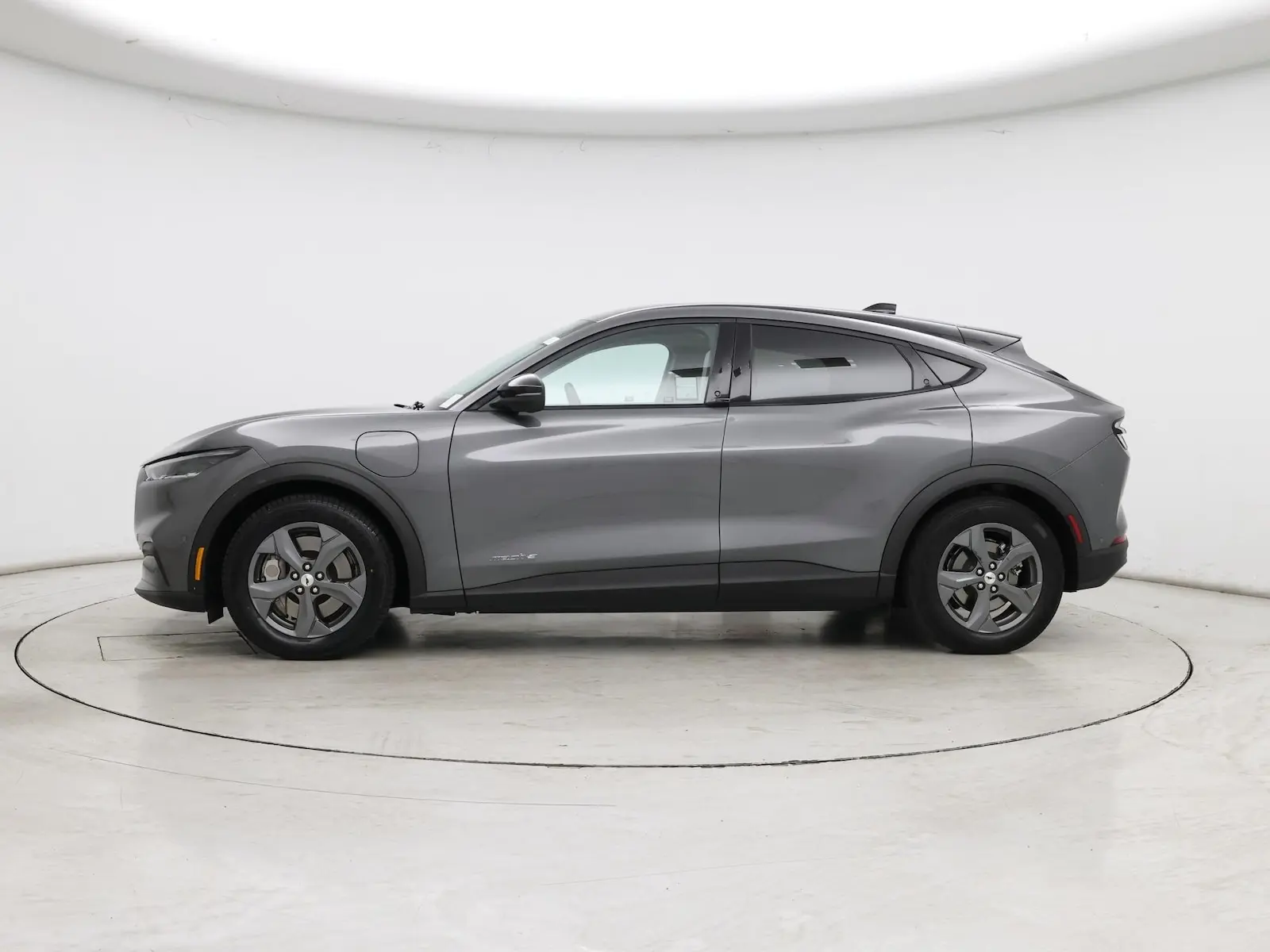 2023 Ford Mustang-Mach-e Select photo 4