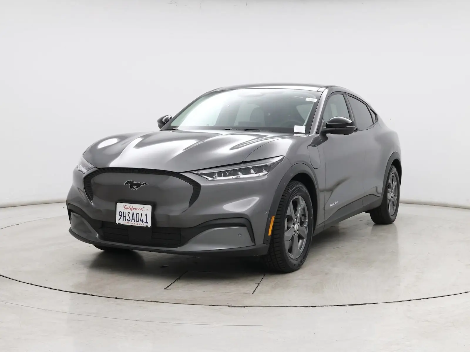 2023 Ford Mustang-Mach-e Select photo 5