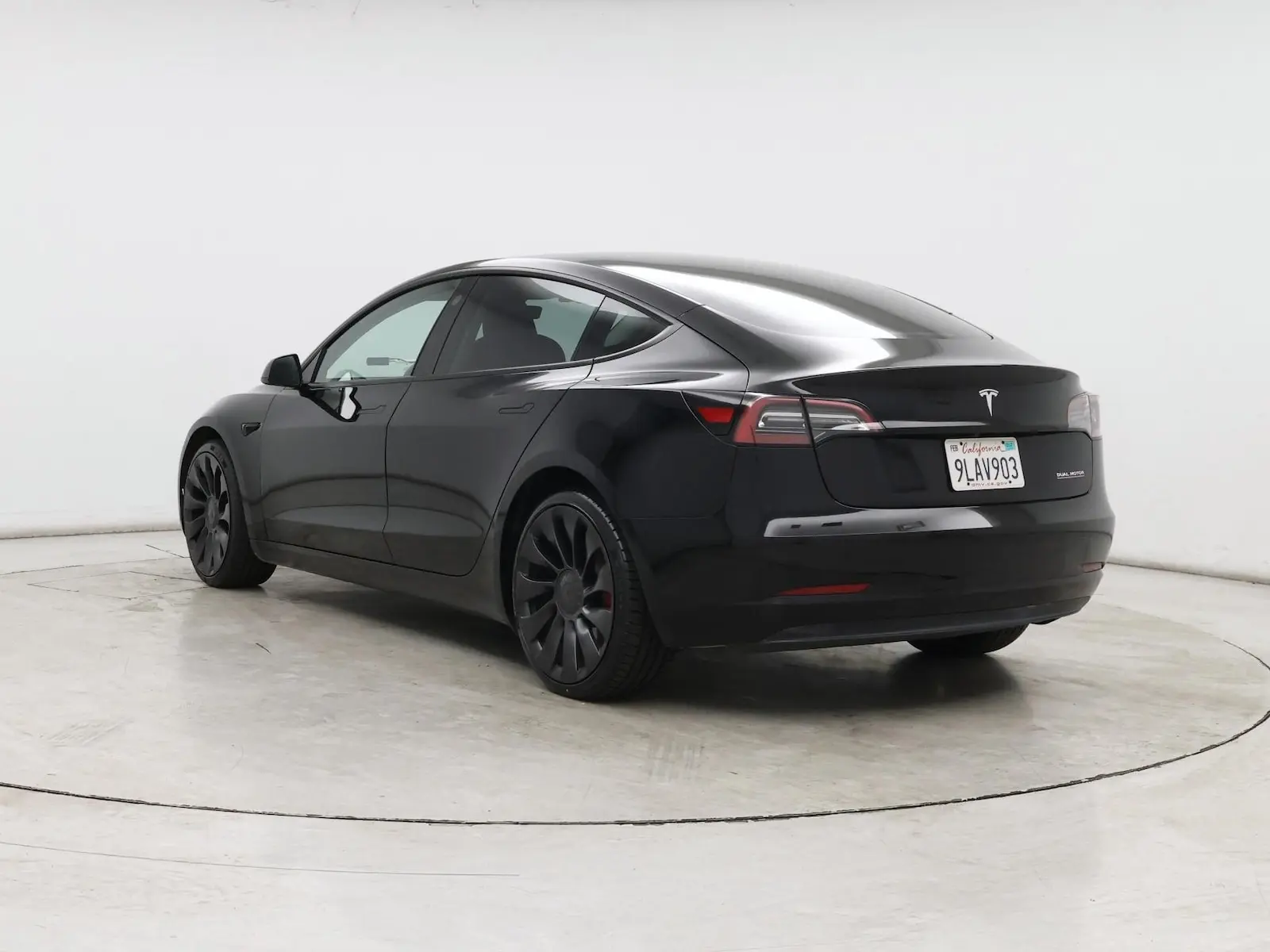 2023 Tesla Model 3 Performance photo 3
