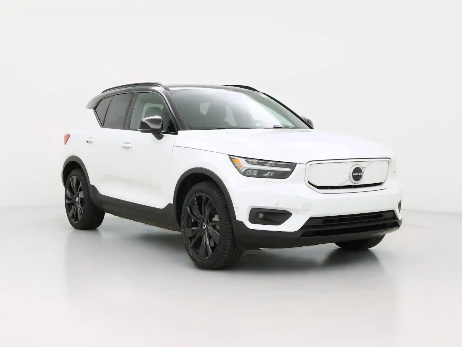 2022 Volvo XC40 P8 Recharge Ultimate AWD's photo