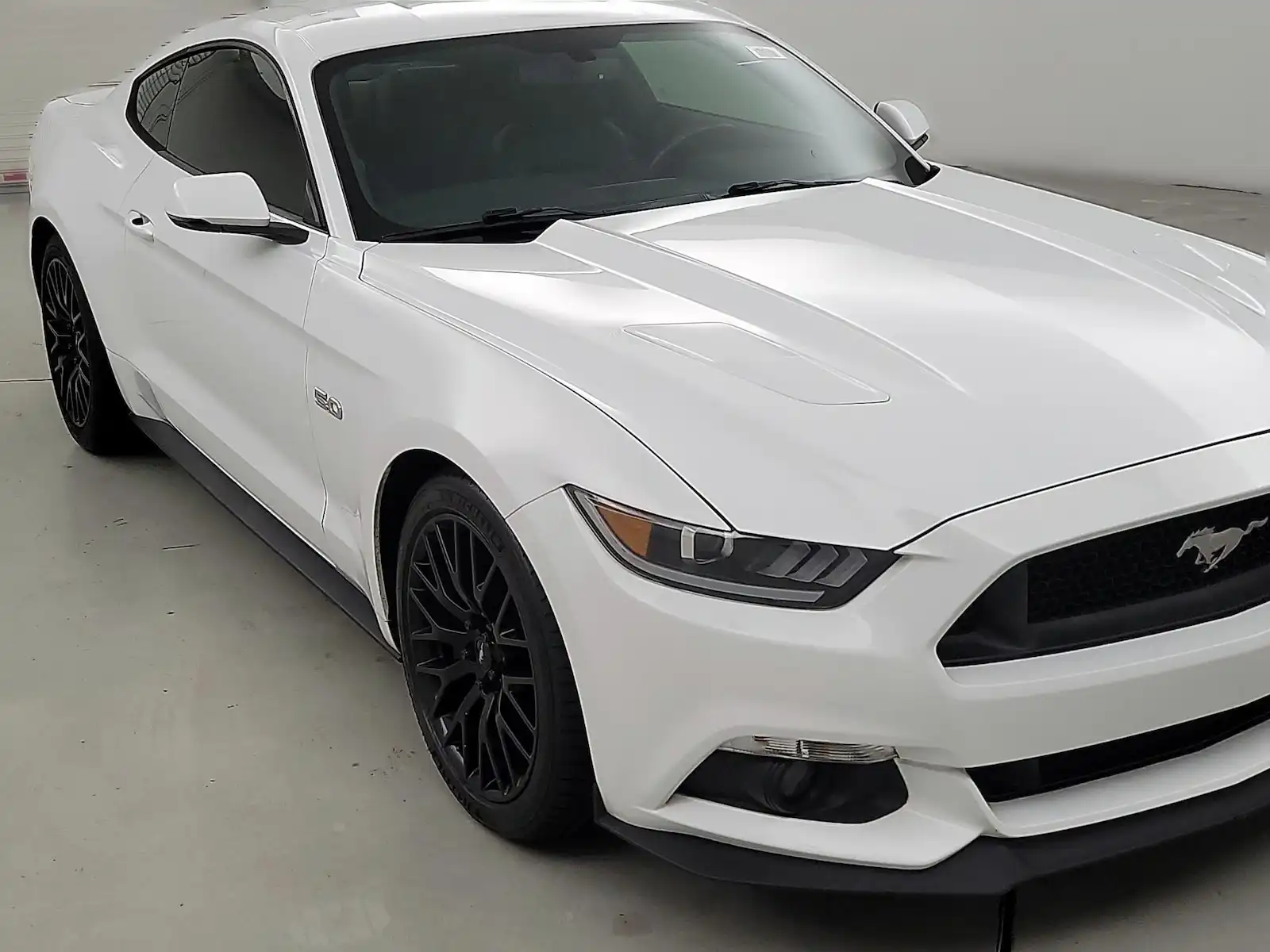 2017 Ford Mustang GT Coupe's photo