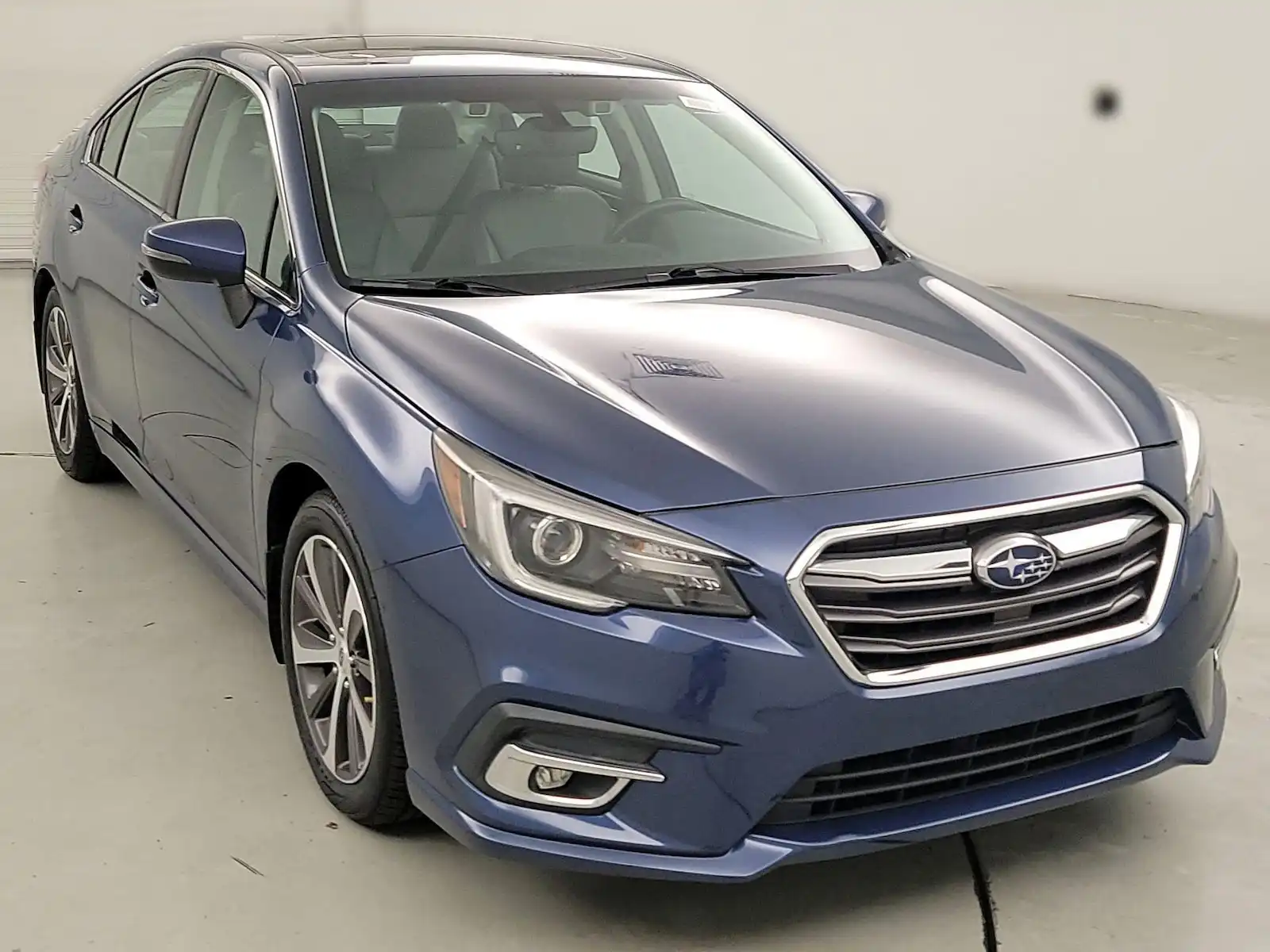 2019 Subaru Legacy 2.5i Limited's photo